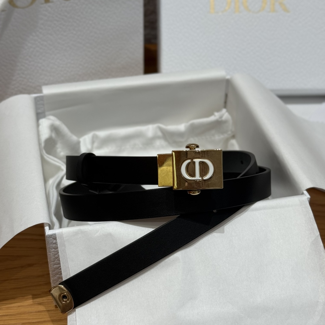Dior高仿男女款CD藍白老花皮帶金扣設計時尚百搭高級感款| 13 Dior高仿男女款CD藍白老花皮帶金扣設計時尚百搭高級感款