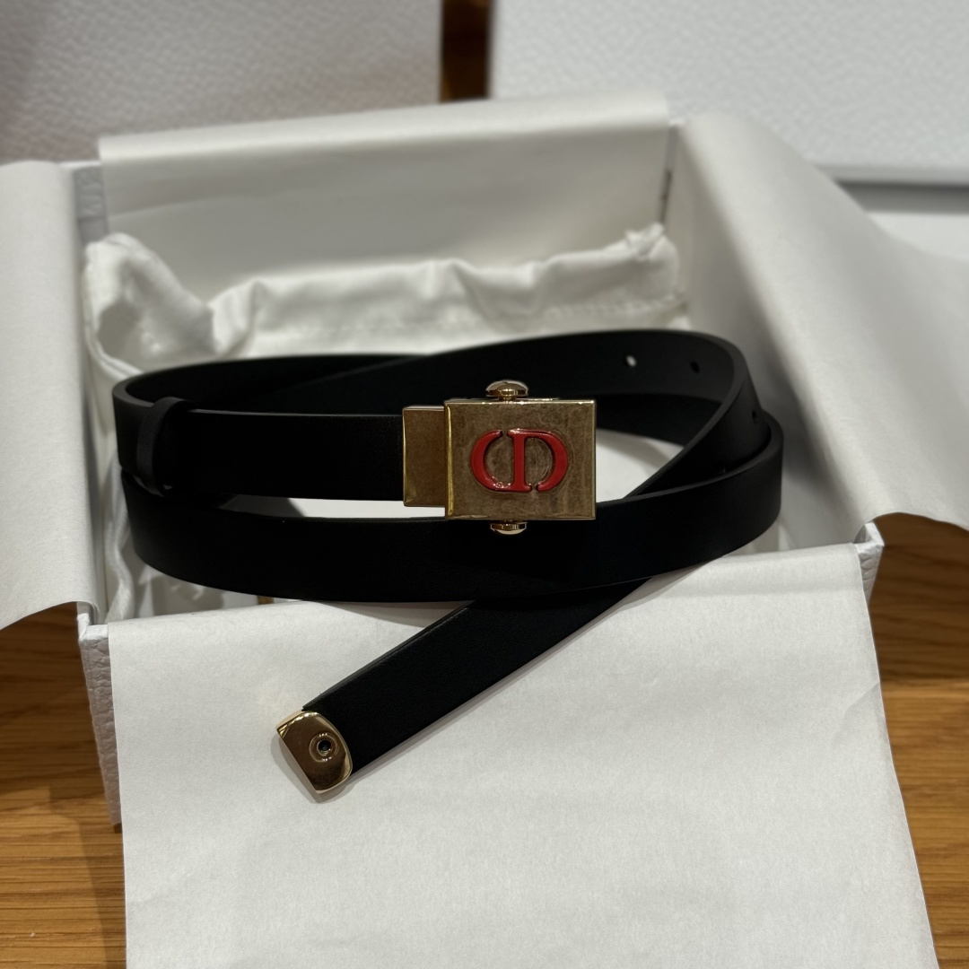 Dior一比一男女款CD滿版黑灰老花皮帶霧面扣頭潮流百搭個性設計款| 13 Dior一比一男女款CD滿版黑灰老花皮帶霧面扣頭潮流百搭個性設計款