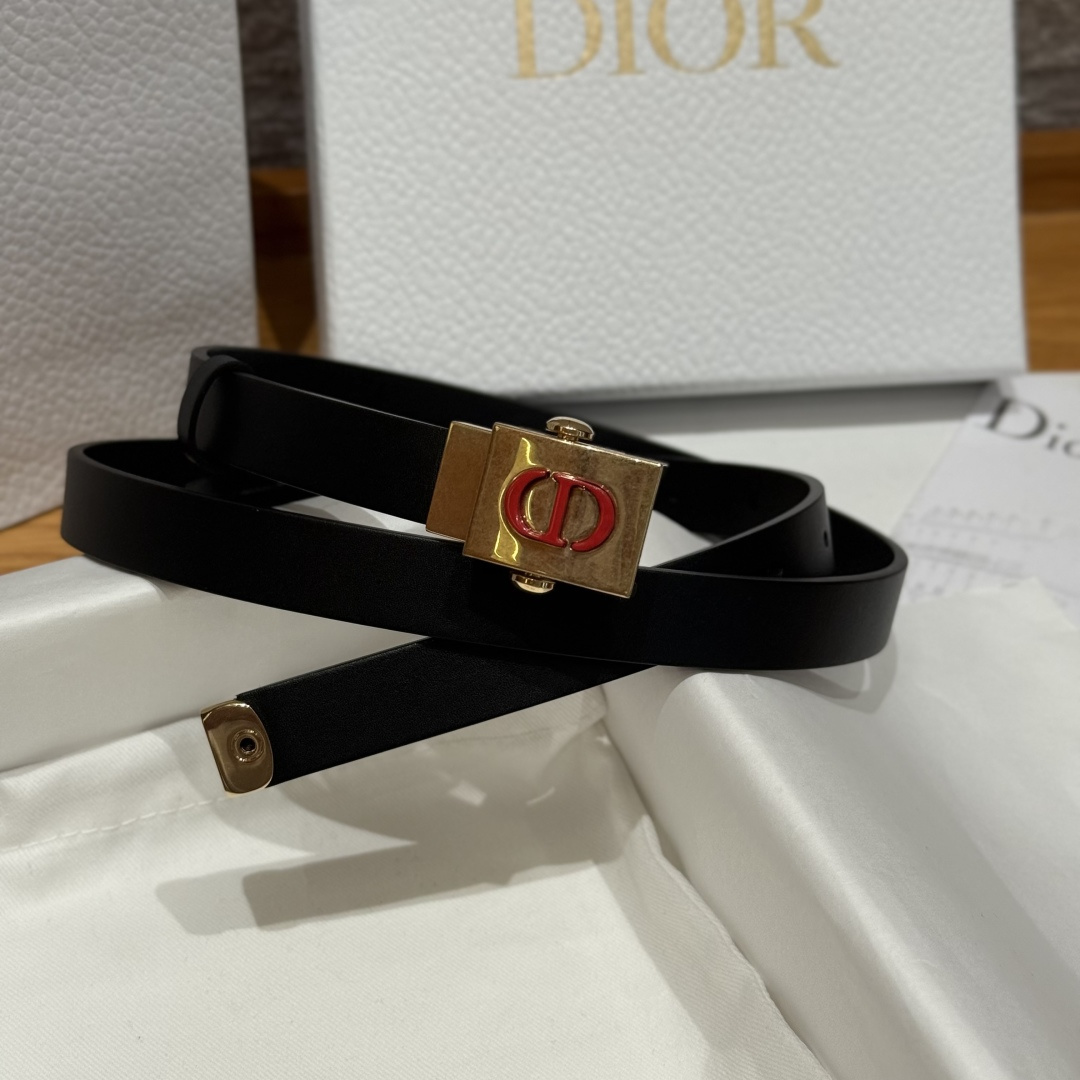 Dior一比一男女款CD滿版黑灰老花皮帶霧面扣頭潮流百搭個性設計款| 12 Dior一比一男女款CD滿版黑灰老花皮帶霧面扣頭潮流百搭個性設計款