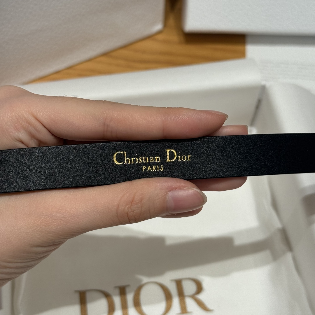Dior高仿男女款CD黑灰滿版老花皮帶霧面扣設計百搭潮流質感款| 9 Dior高仿男女款CD黑灰滿版老花皮帶霧面扣設計百搭潮流質感款