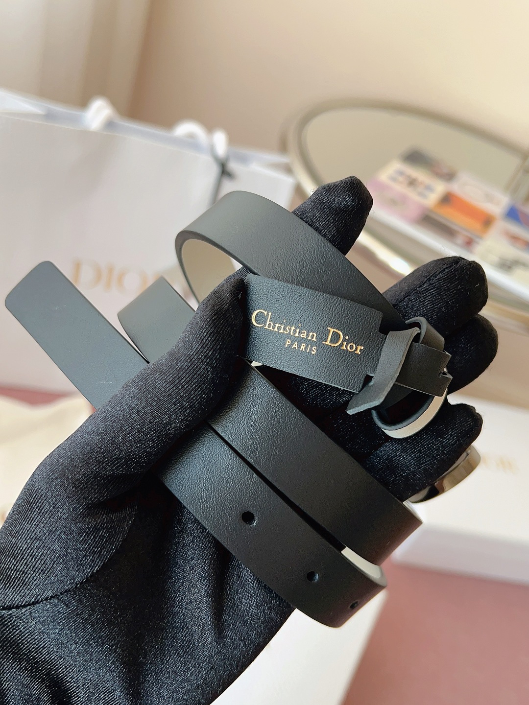 Dior原單女士CD雙面細腰帶黑白拼色經典百搭氣質設計款| 8 Dior原單女士CD雙面細腰帶黑白拼色經典百搭氣質設計款