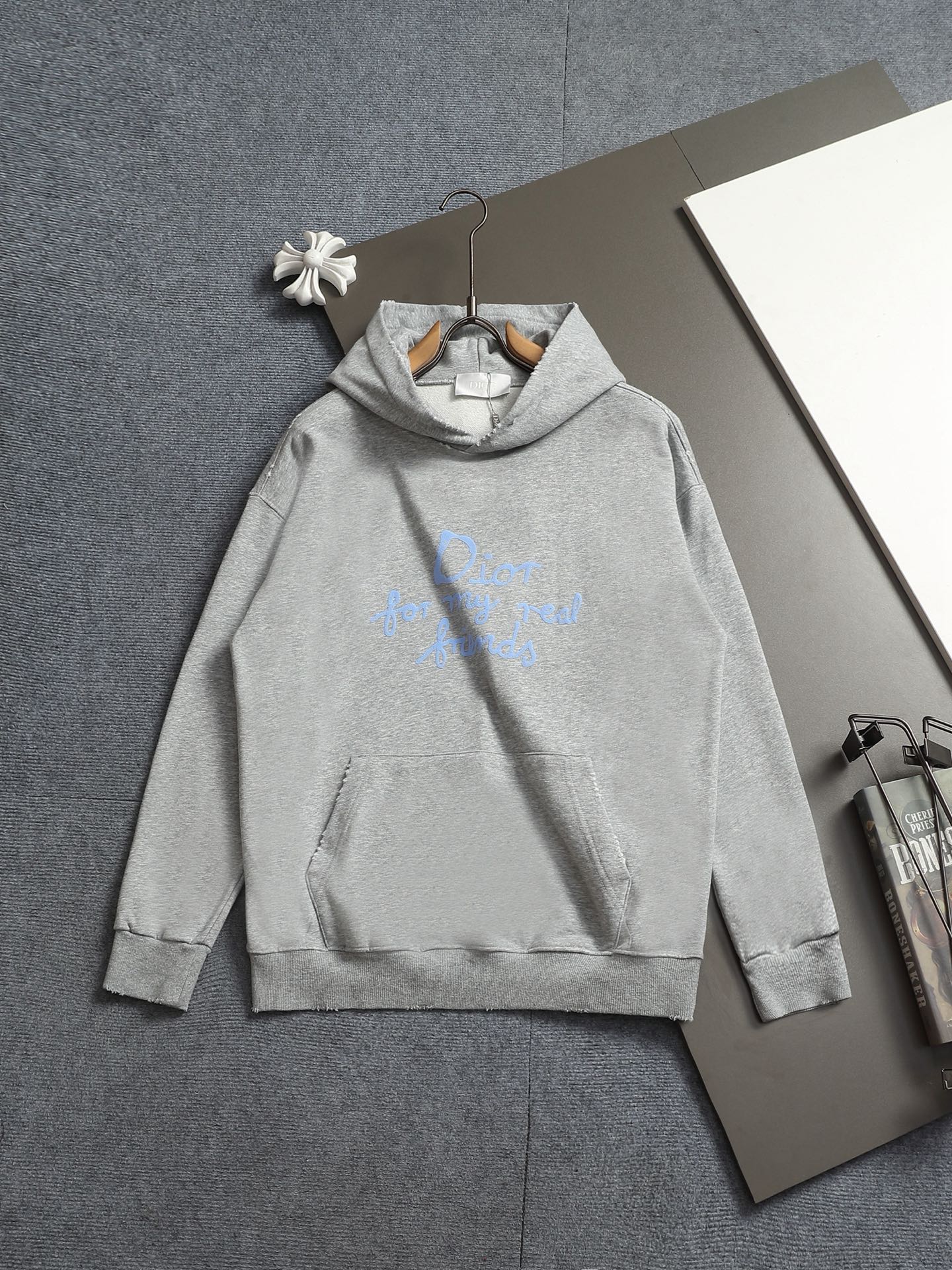 Dior 原單連帽衛衣 簡約字母印花休閒百搭款