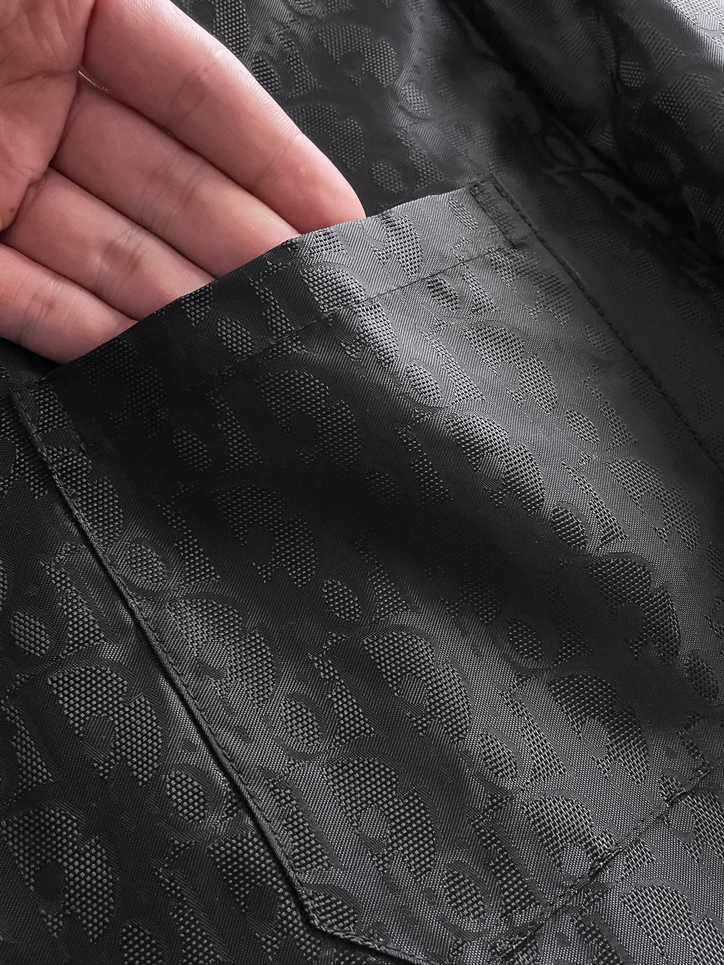Dior 一比一滿版LOGO襯衫外套 黑色經典款| 9 Dior 一比一滿版LOGO襯衫外套 黑色經典款