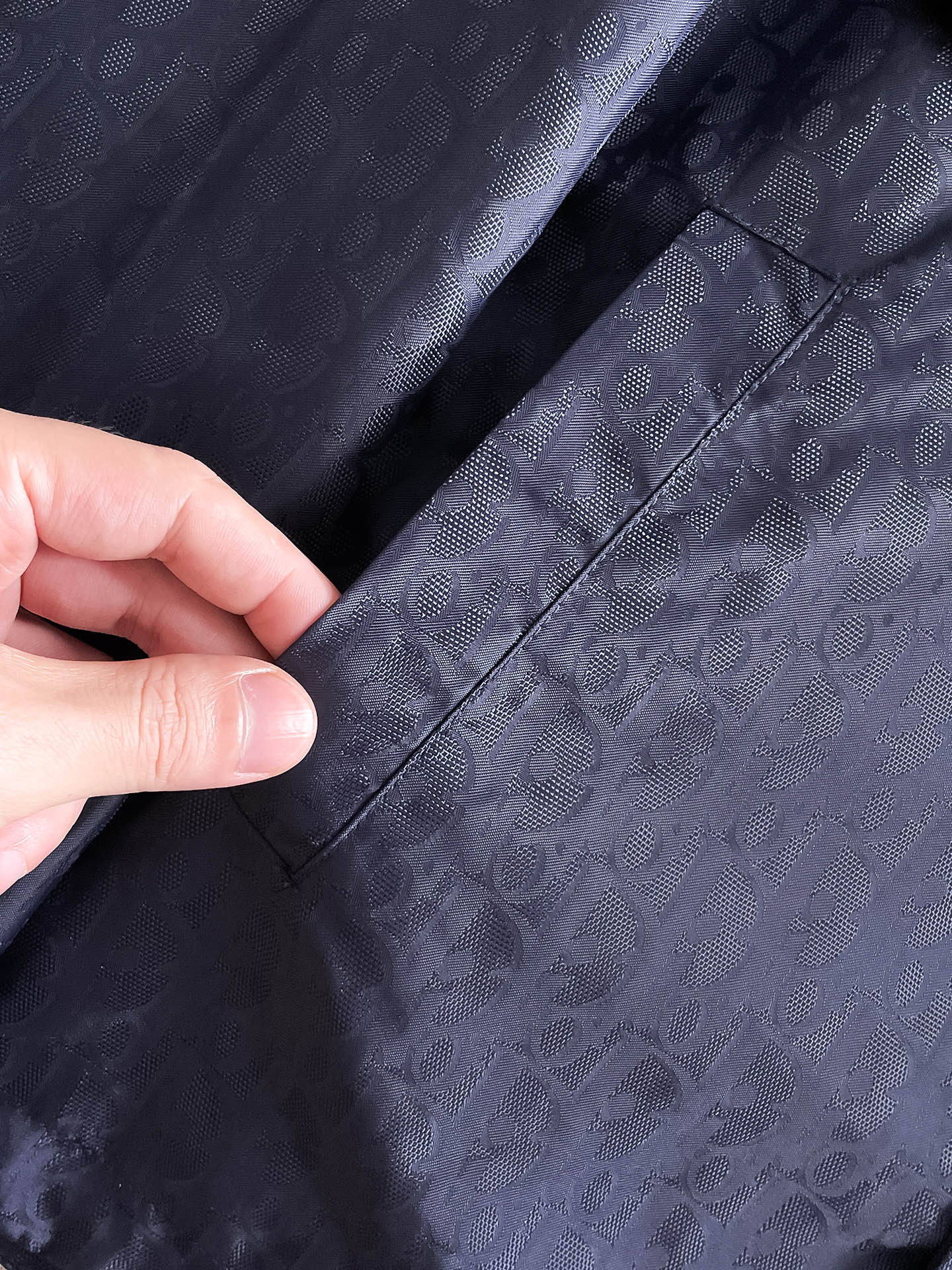 Dior A貨滿版LOGO防風外套 深藍色翻領款| 17 Dior A貨滿版LOGO防風外套 深藍色翻領款