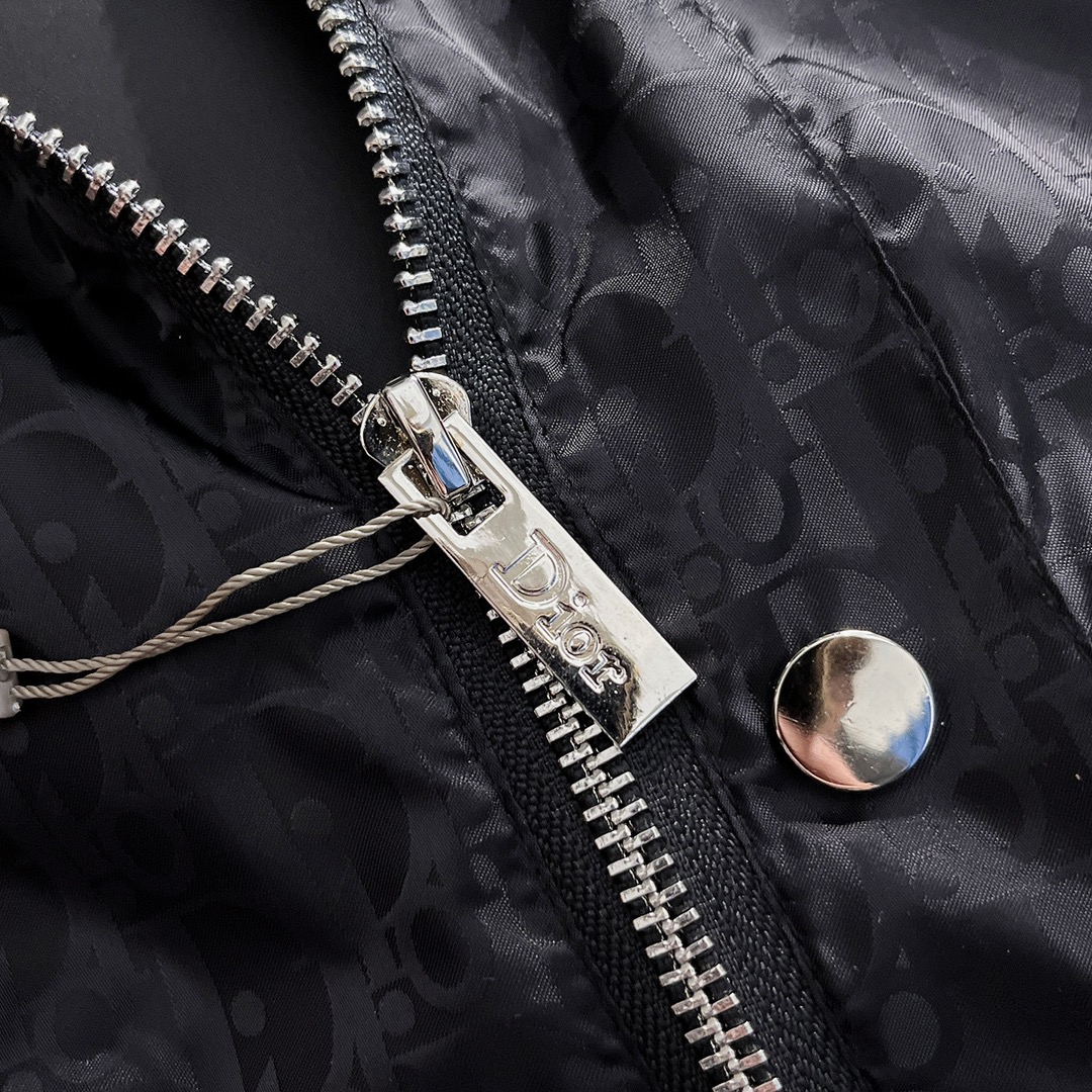 Dior 高仿滿版LOGO連帽拉鍊外套 黑色短款