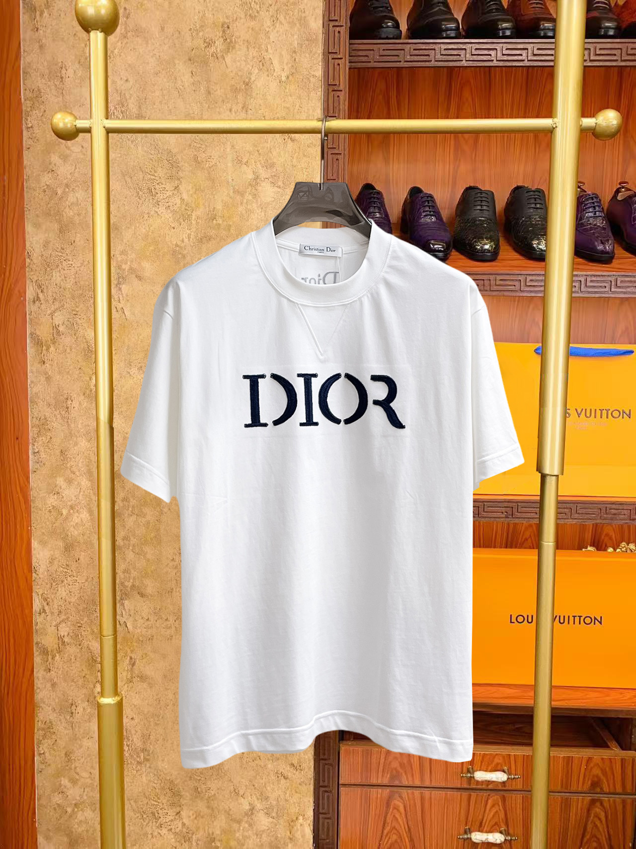 Dior 復刻短袖T恤 經典字母刺繡簡約百搭款| 2 Dior 復刻短袖T恤 經典字母刺繡簡約百搭款