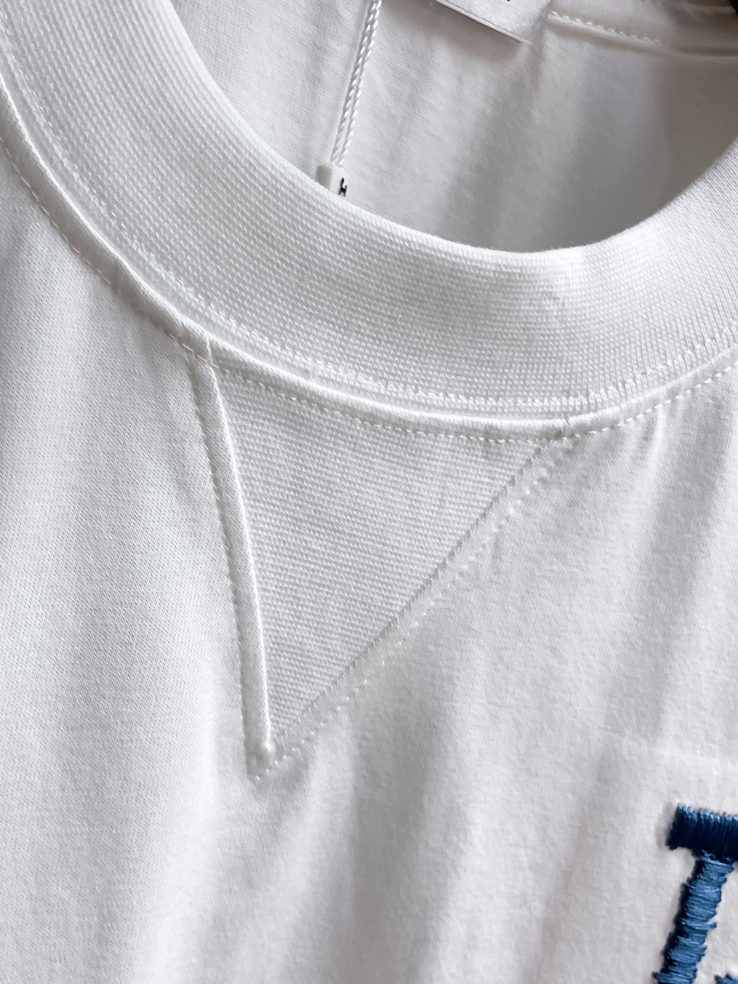 Dior 高仿短袖T恤 CD刺繡設計簡約百搭高端款| 9 Dior 高仿短袖T恤 CD刺繡設計簡約百搭高端款