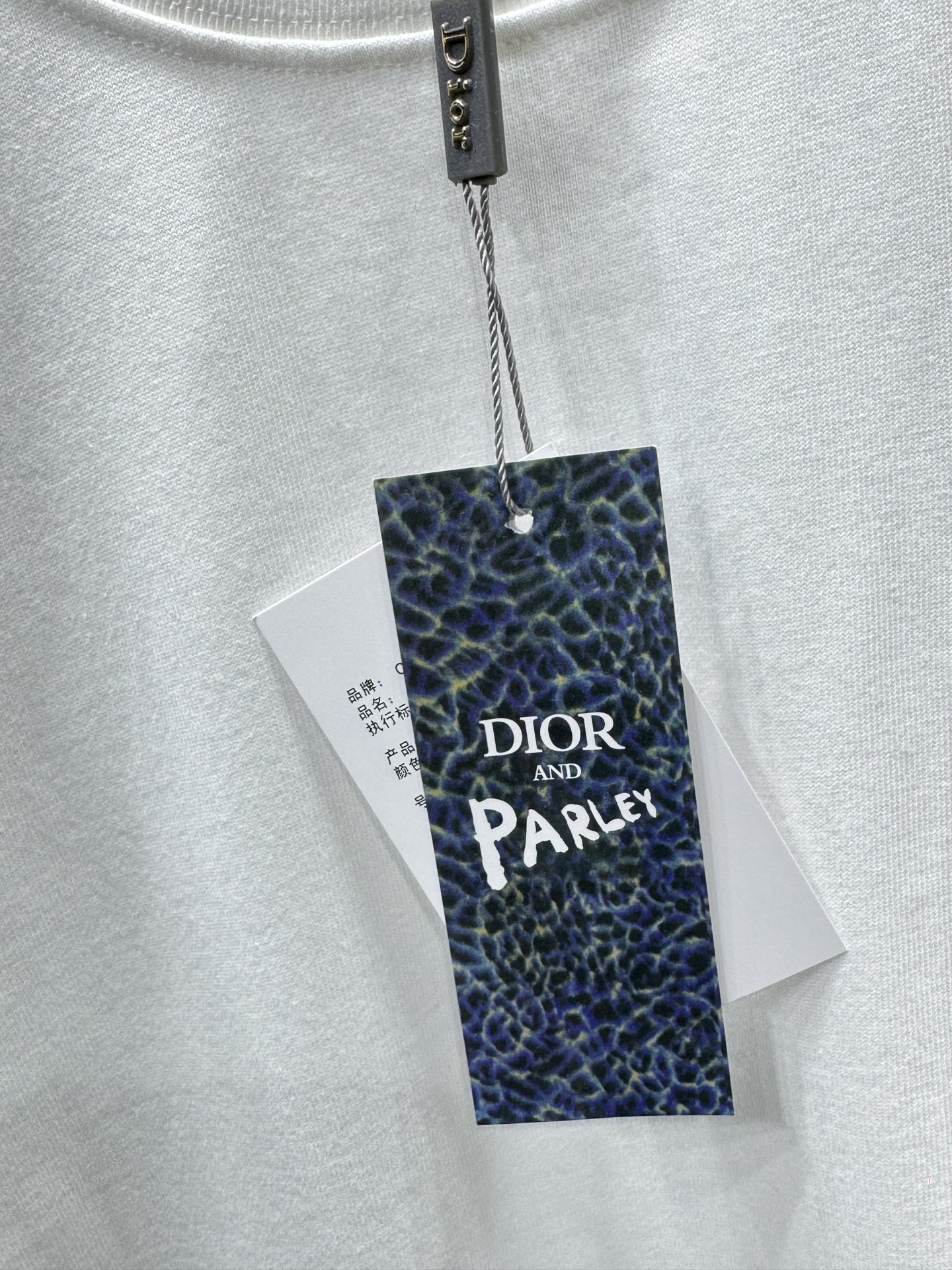 Dior 高仿短袖T恤 經典字母簡約設計百搭款