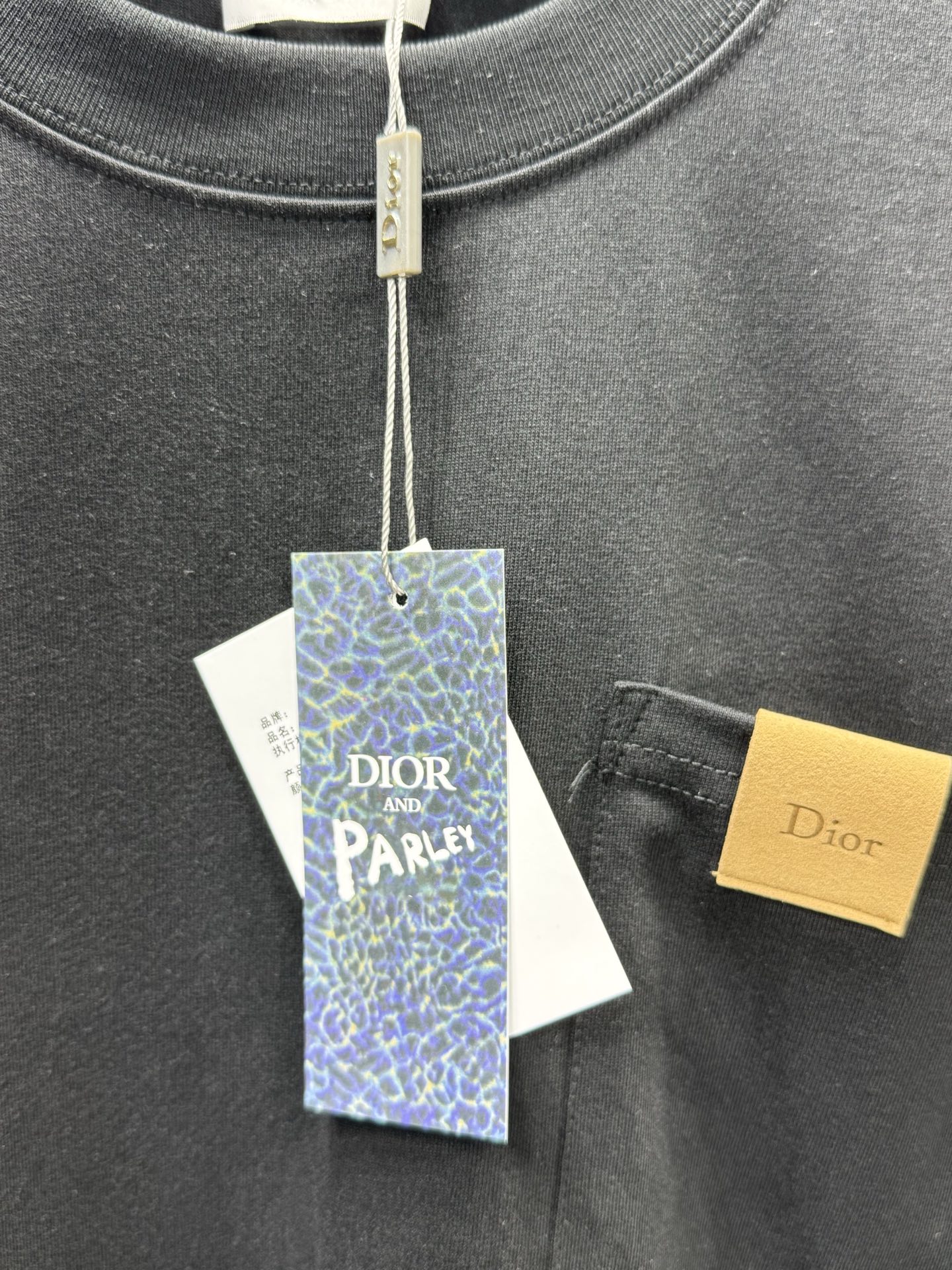 Dior 復刻短袖T恤 黑色字母簡約設計高級款| 10 Dior 復刻短袖T恤 黑色字母簡約設計高級款