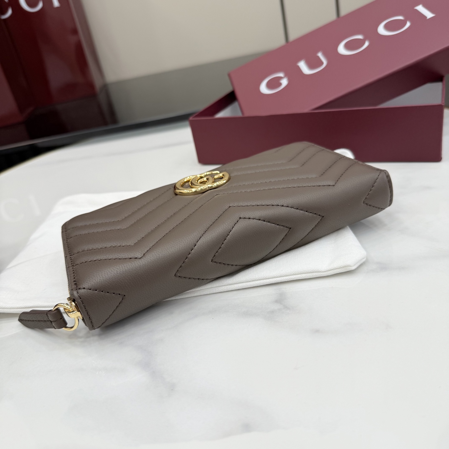 Gucci高仿GG Marmont拉鍊長夾女士款菱格紋復古百搭精品手拿包| 12 Gucci高仿GG Marmont拉鍊長夾女士款菱格紋復古百搭精品手拿包
