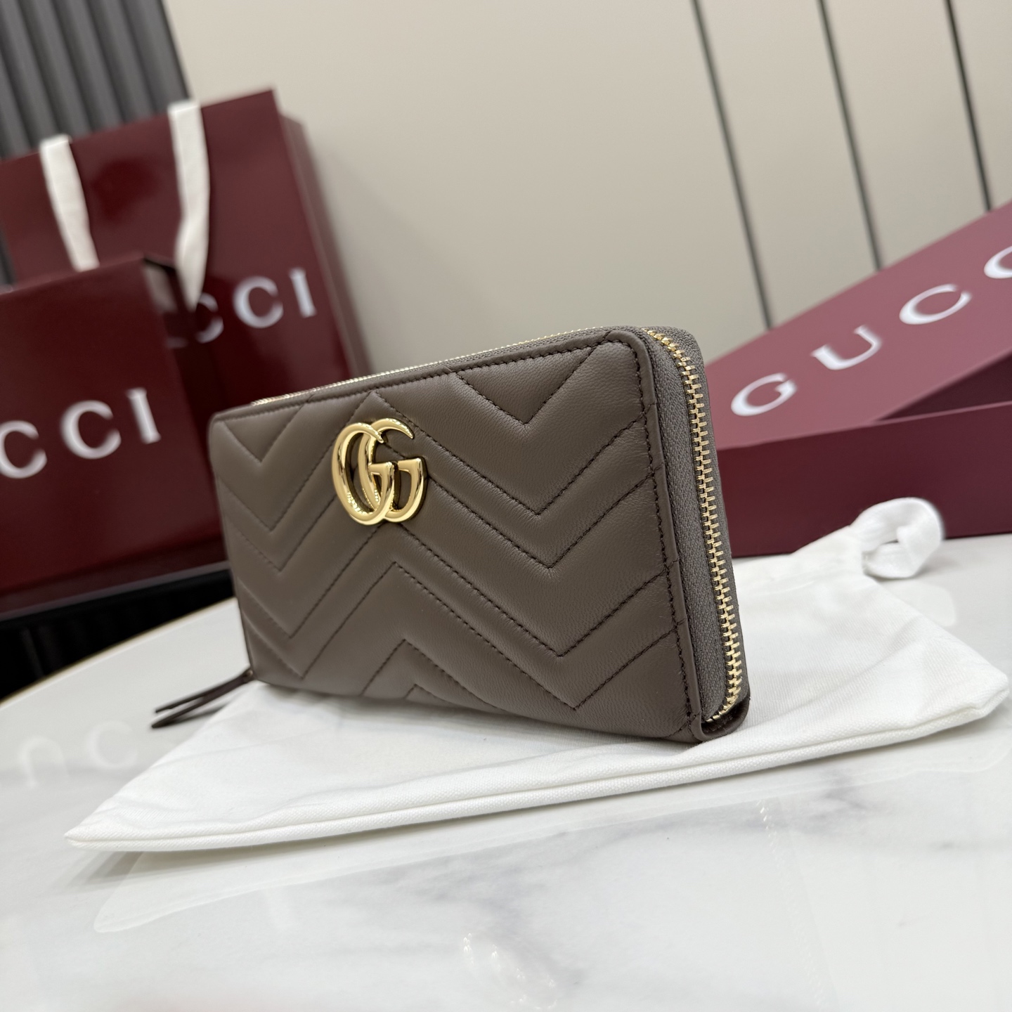 Gucci高仿GG Marmont拉鍊長夾女士款菱格紋復古百搭精品手拿包| 10 Gucci高仿GG Marmont拉鍊長夾女士款菱格紋復古百搭精品手拿包