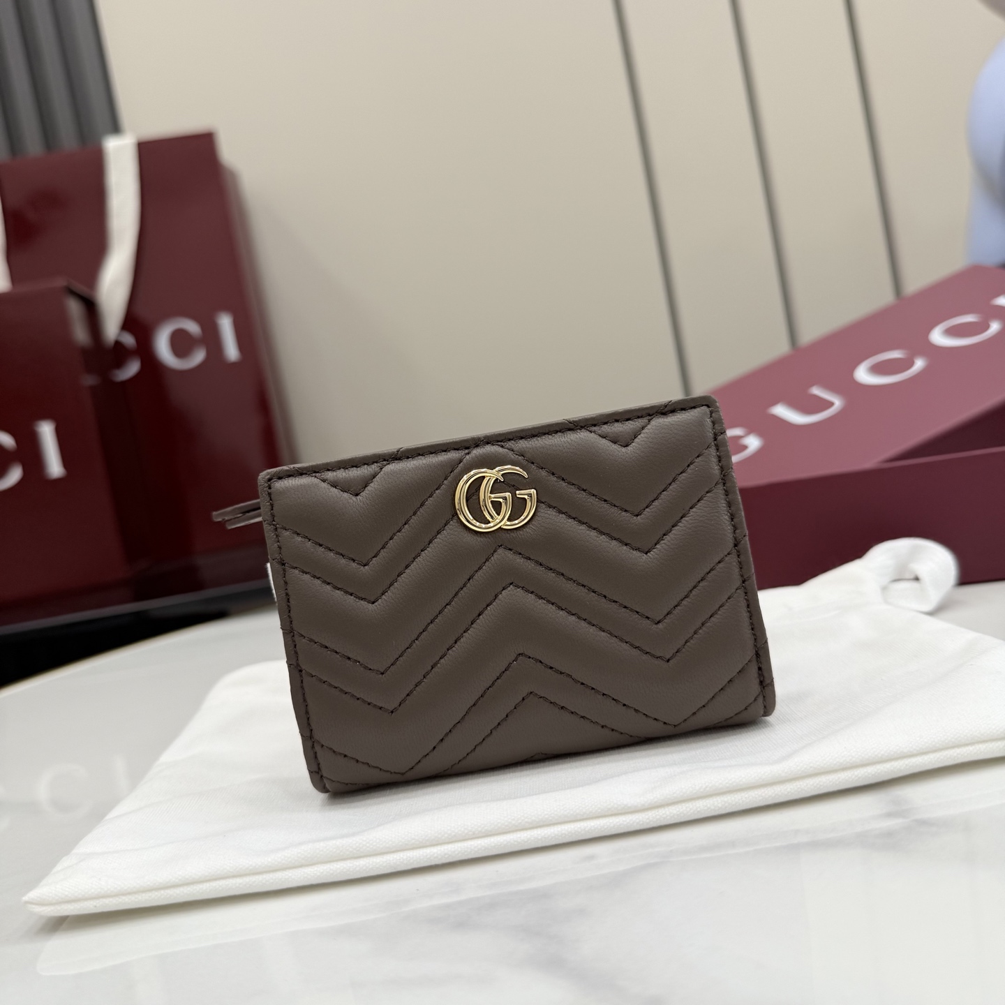 Gucci高仿GG Marmont翻蓋短夾女士款小巧輕奢時尚百搭零錢包| 3 Gucci高仿GG Marmont翻蓋短夾女士款小巧輕奢時尚百搭零錢包