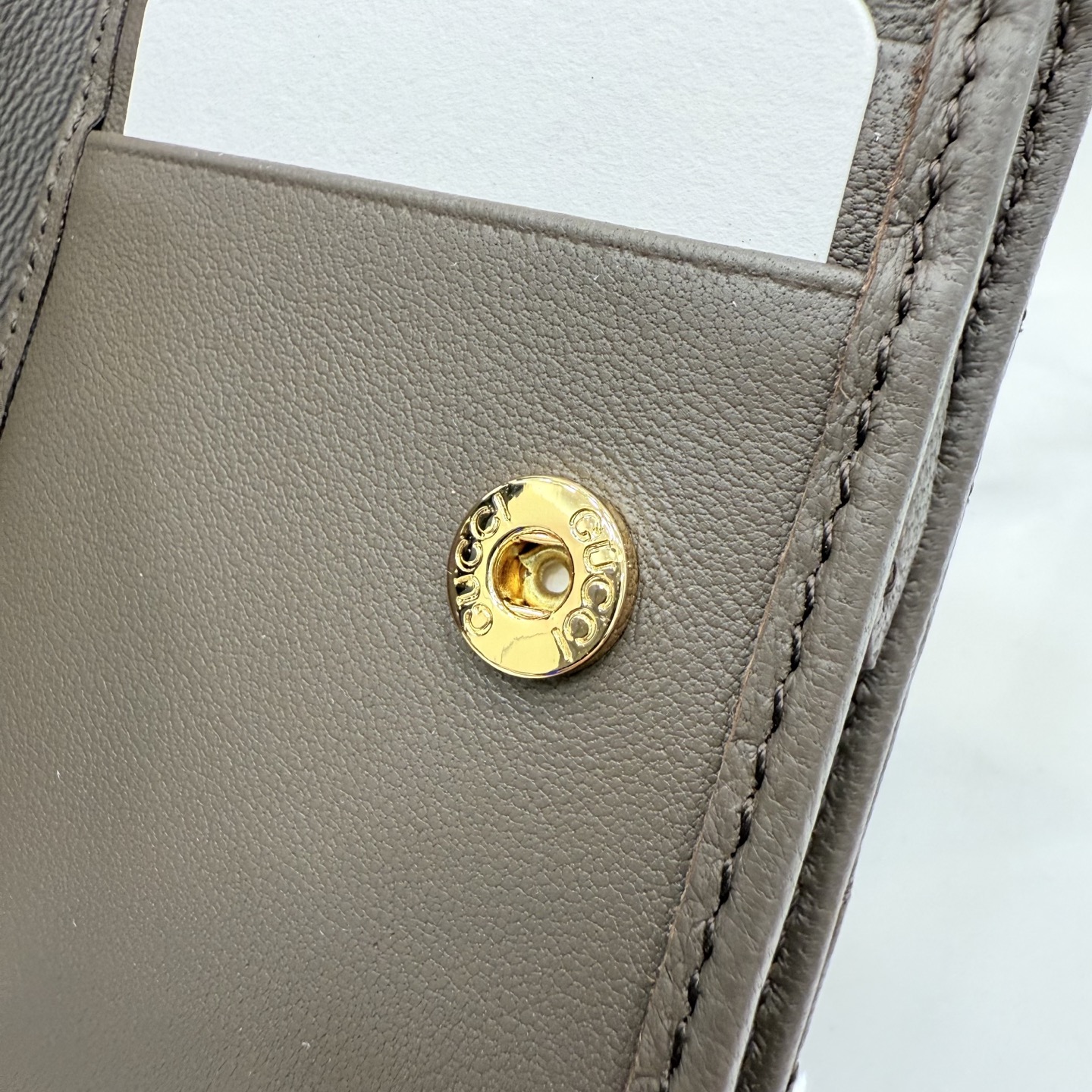 Gucci高仿GG Marmont翻蓋短夾女士款小巧輕奢時尚百搭零錢包| 16 Gucci高仿GG Marmont翻蓋短夾女士款小巧輕奢時尚百搭零錢包