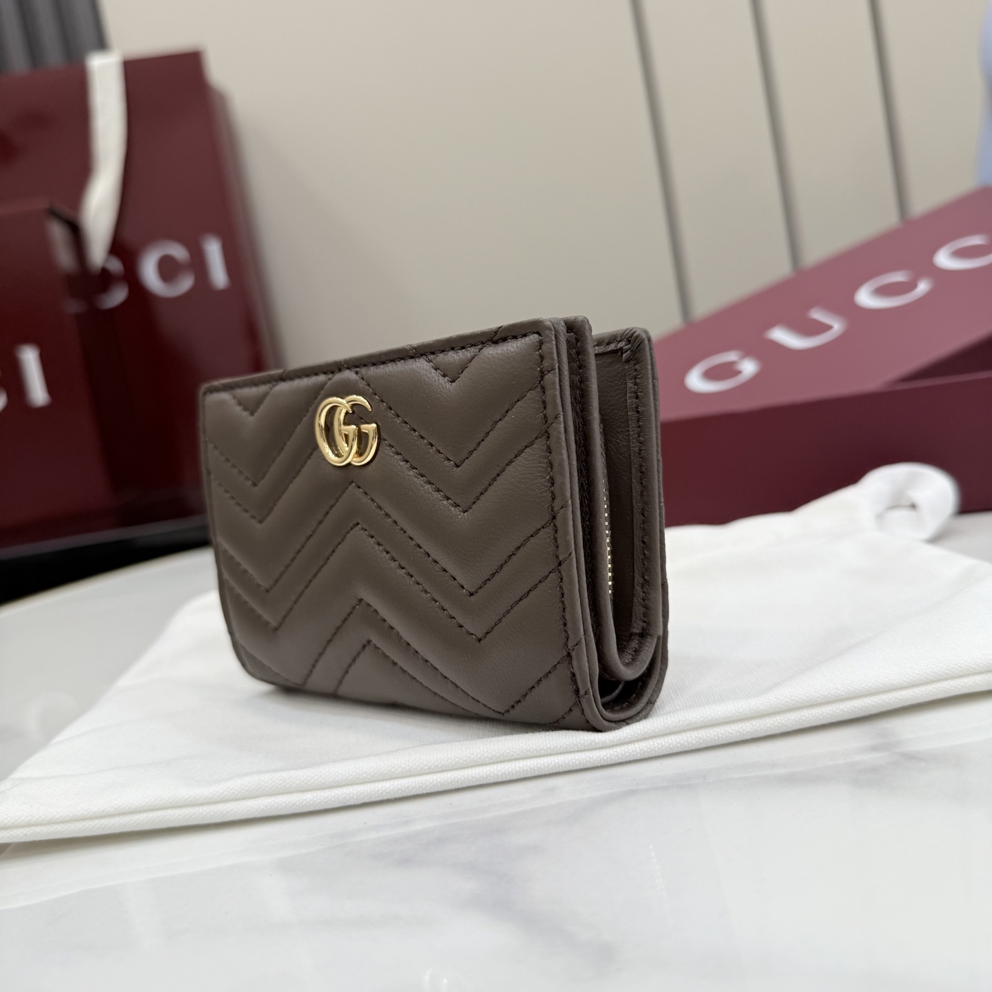 Gucci高仿GG Marmont翻蓋短夾女士款小巧輕奢時尚百搭零錢包| 10 Gucci高仿GG Marmont翻蓋短夾女士款小巧輕奢時尚百搭零錢包