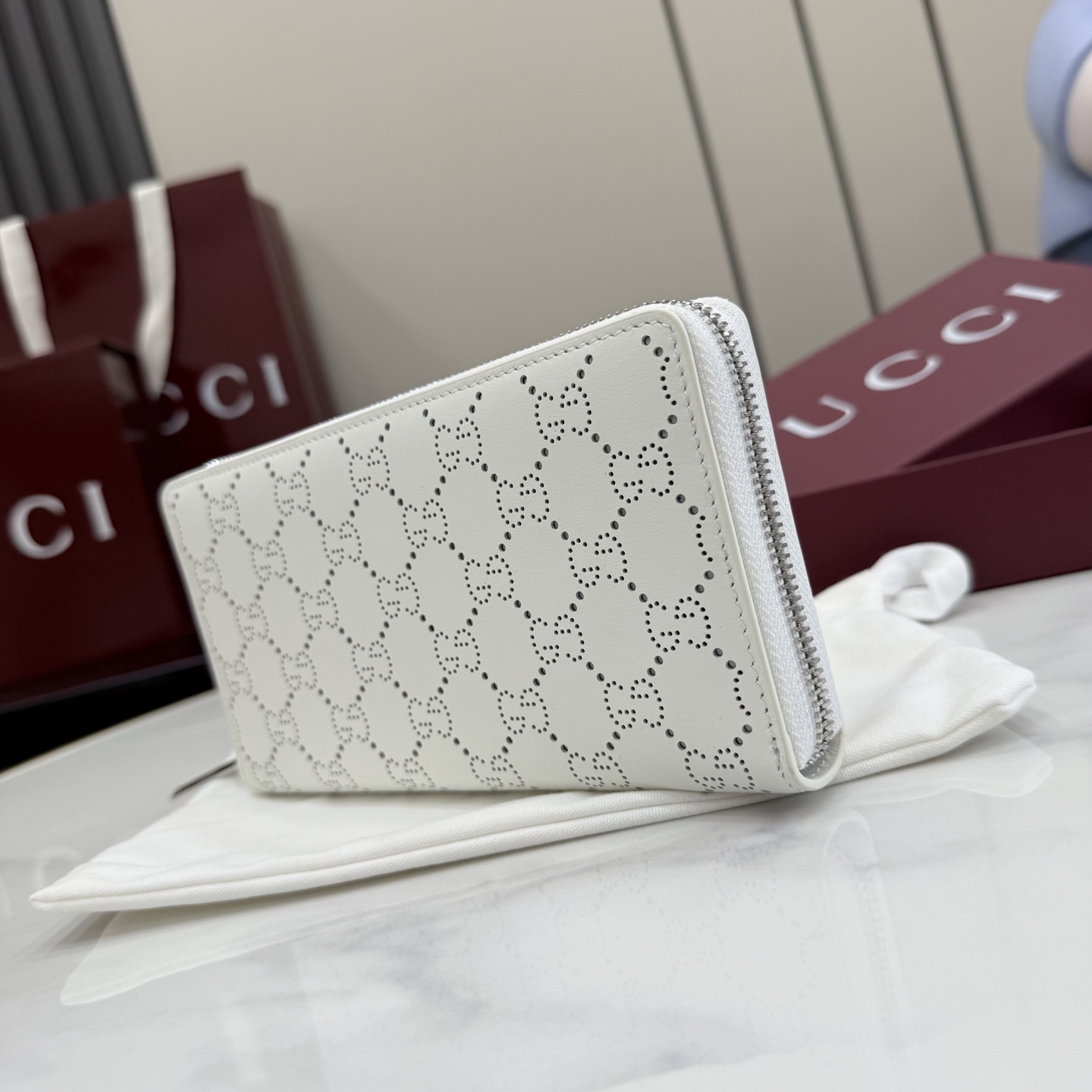 Gucci一比一GG壓紋拉鍊長夾女士款白色優雅時尚百搭精品手拿包| 10 Gucci一比一GG壓紋拉鍊長夾女士款白色優雅時尚百搭精品手拿包