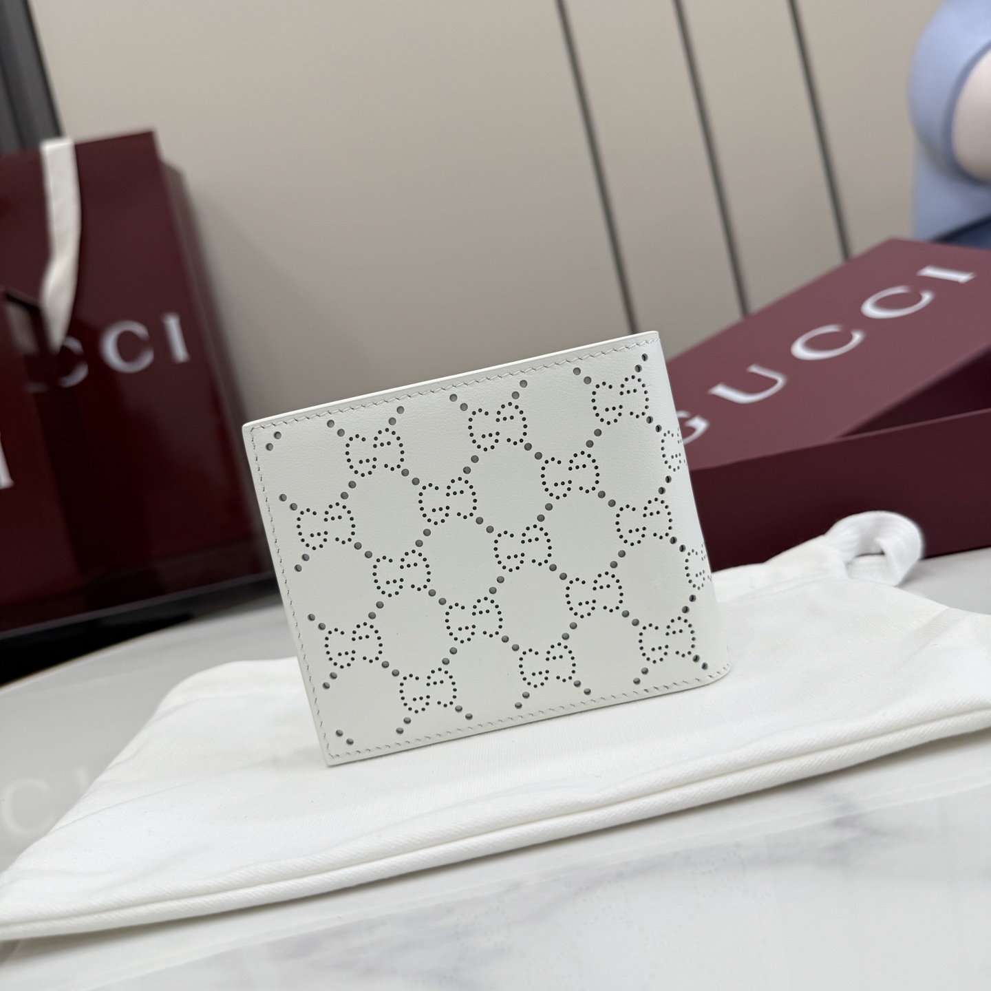 Gucci高仿GG壓紋雙折短夾男士款簡約輕薄百搭精品皮夾| 13 Gucci高仿GG壓紋雙折短夾男士款簡約輕薄百搭精品皮夾