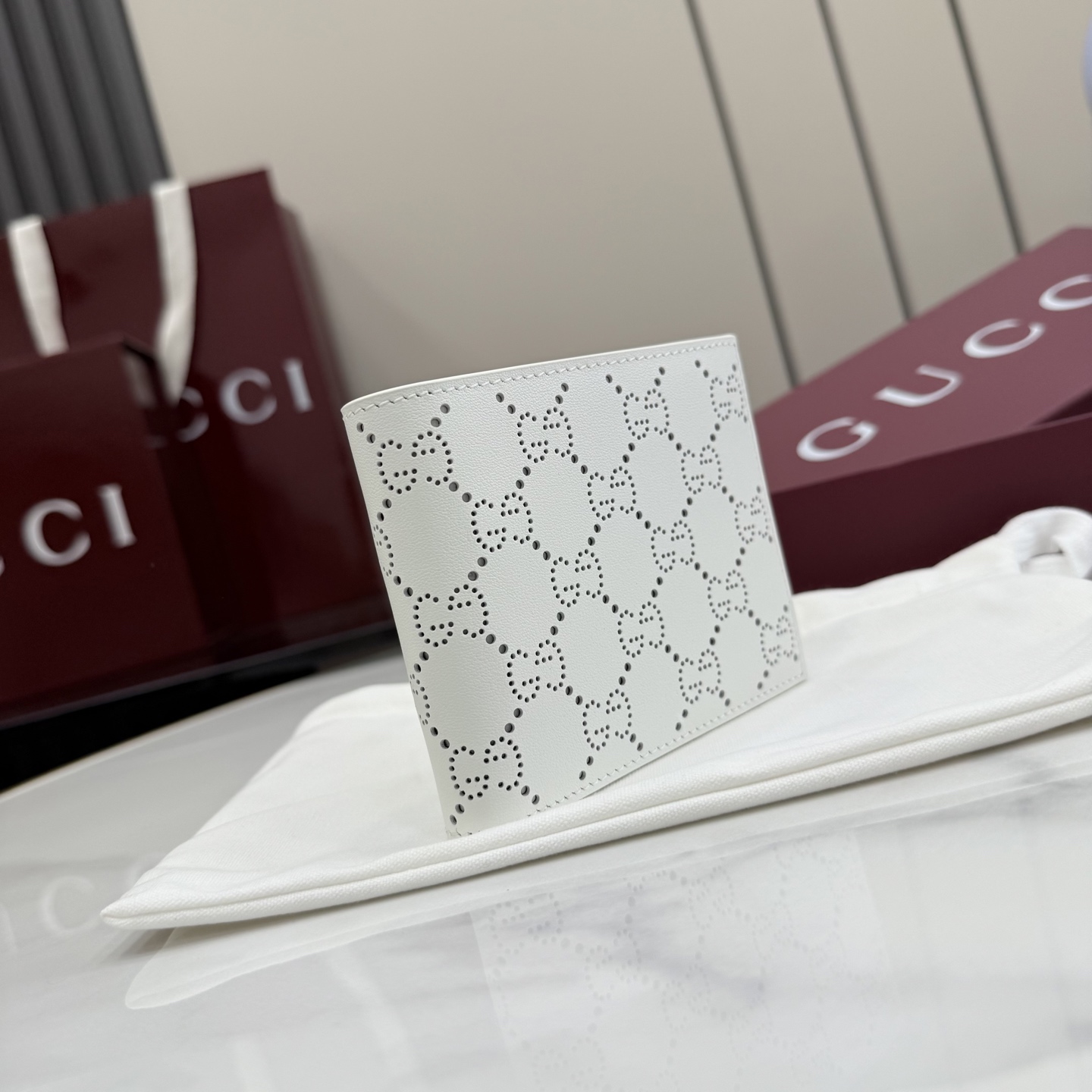Gucci原單GG壓紋雙折短夾女士款白色清新簡約輕奢精品皮夾| 14 Gucci原單GG壓紋雙折短夾女士款白色清新簡約輕奢精品皮夾