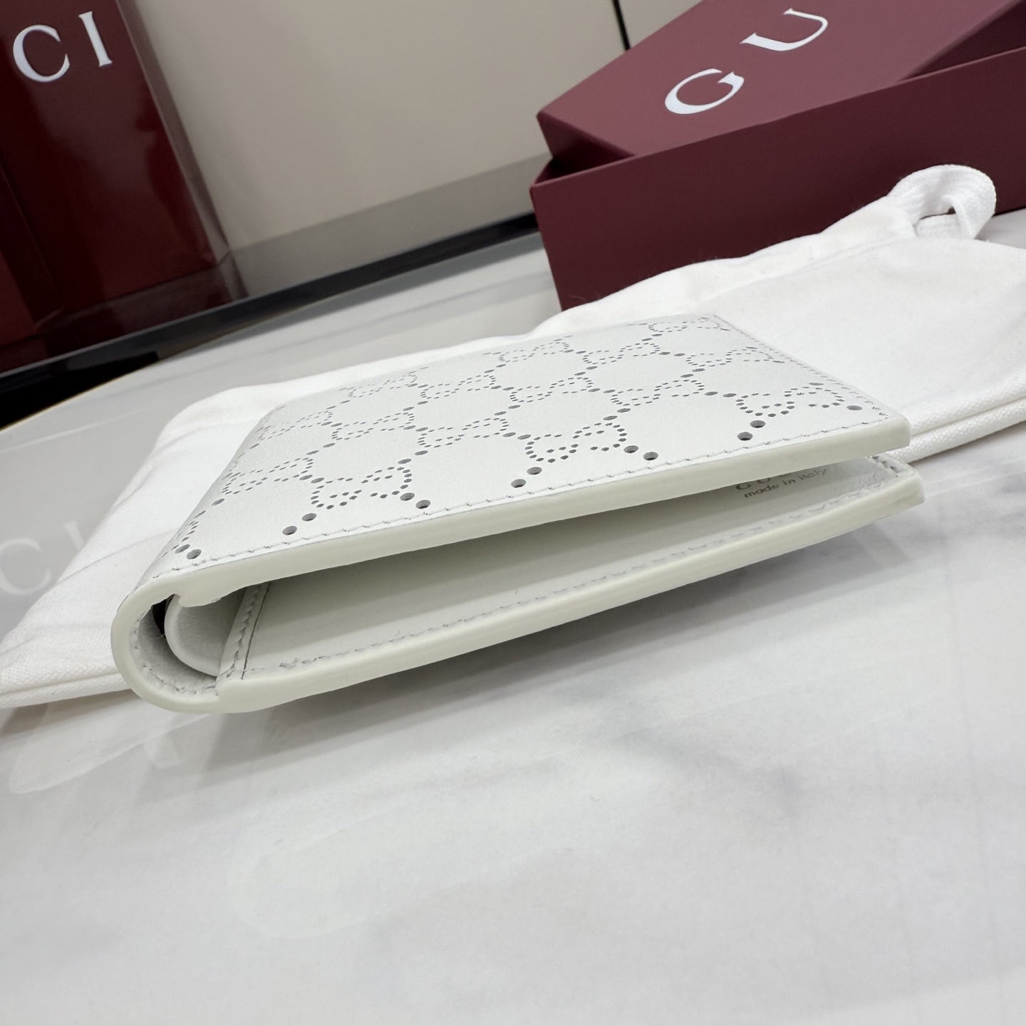 Gucci原單GG壓紋雙折短夾女士款白色清新簡約輕奢精品皮夾| 12 Gucci原單GG壓紋雙折短夾女士款白色清新簡約輕奢精品皮夾