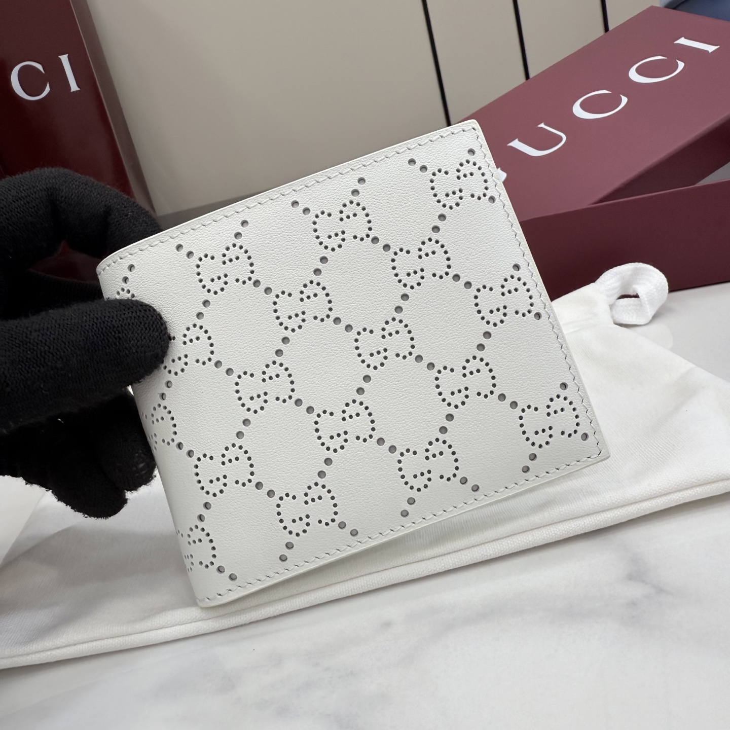 Gucci原單GG壓紋雙折短夾女士款白色清新簡約輕奢精品皮夾| 3 Gucci原單GG壓紋雙折短夾女士款白色清新簡約輕奢精品皮夾