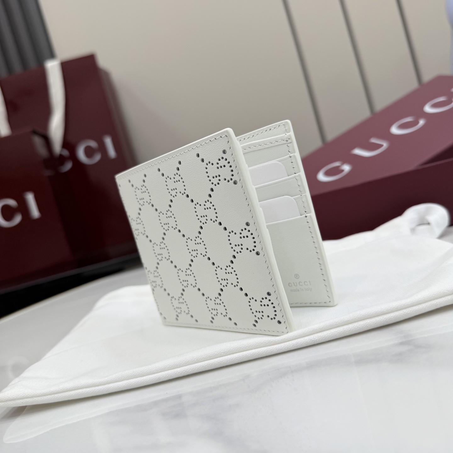 Gucci原單GG壓紋雙折短夾女士款白色清新簡約輕奢精品皮夾| 10 Gucci原單GG壓紋雙折短夾女士款白色清新簡約輕奢精品皮夾