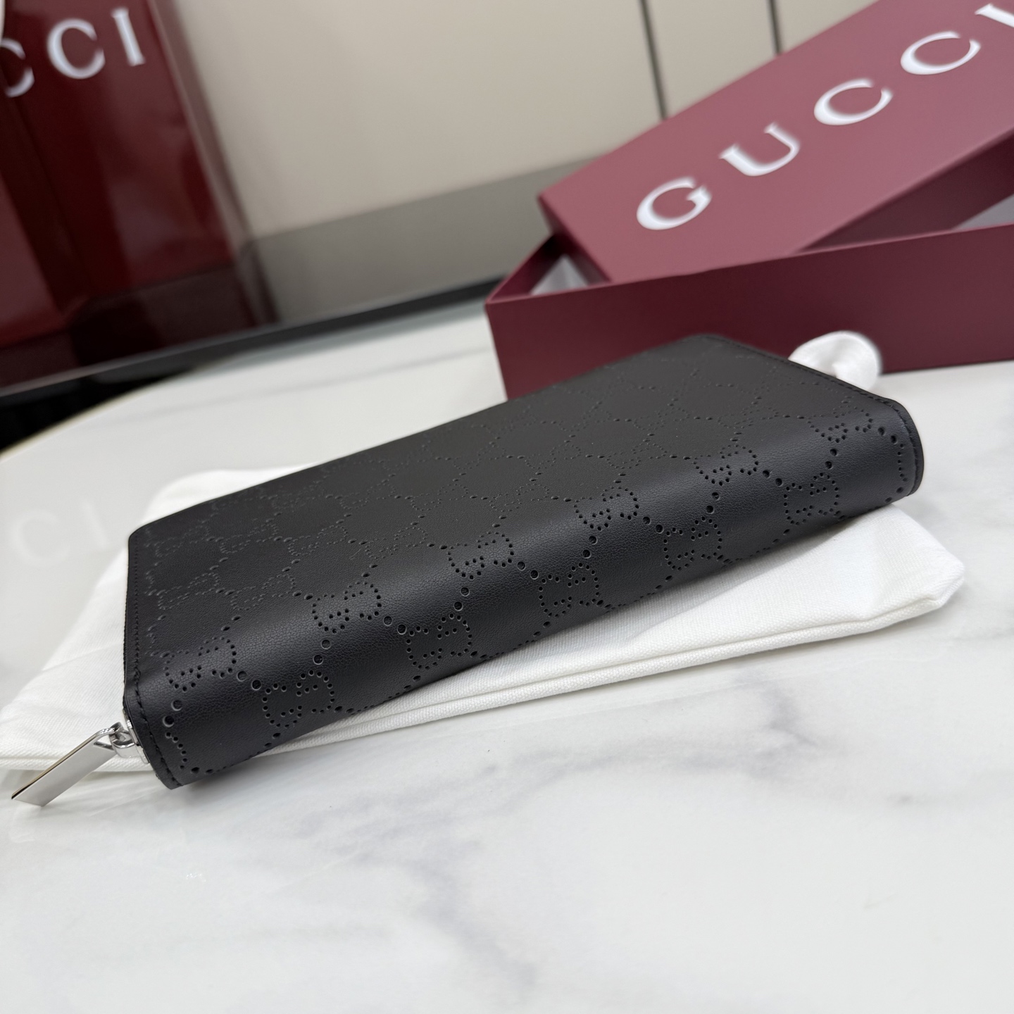 GucciA貨GG壓紋拉鍊長夾女士款黑色大容量時尚精品手拿包| 12 GucciA貨GG壓紋拉鍊長夾女士款黑色大容量時尚精品手拿包