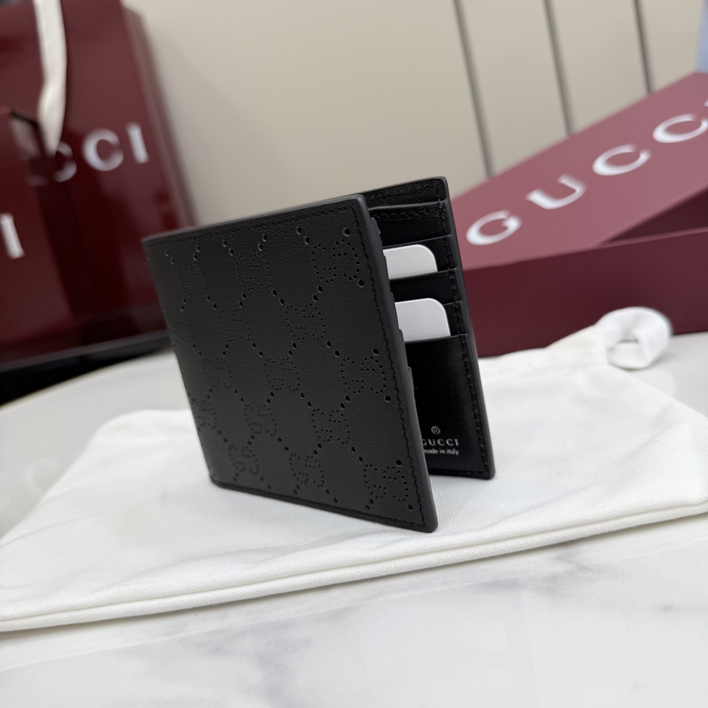 Gucci一比一GG壓紋雙折短夾男士款黑色經典百搭精品錢包