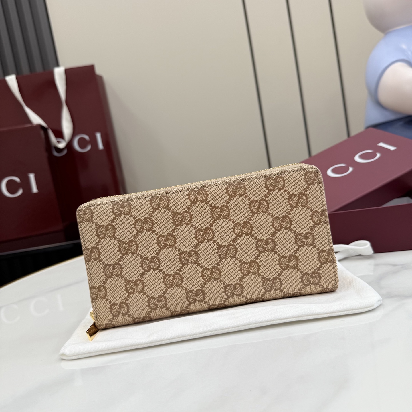 Gucci高仿GG老花帆布拉鍊長夾女士款卡其色經典百搭精品手拿包