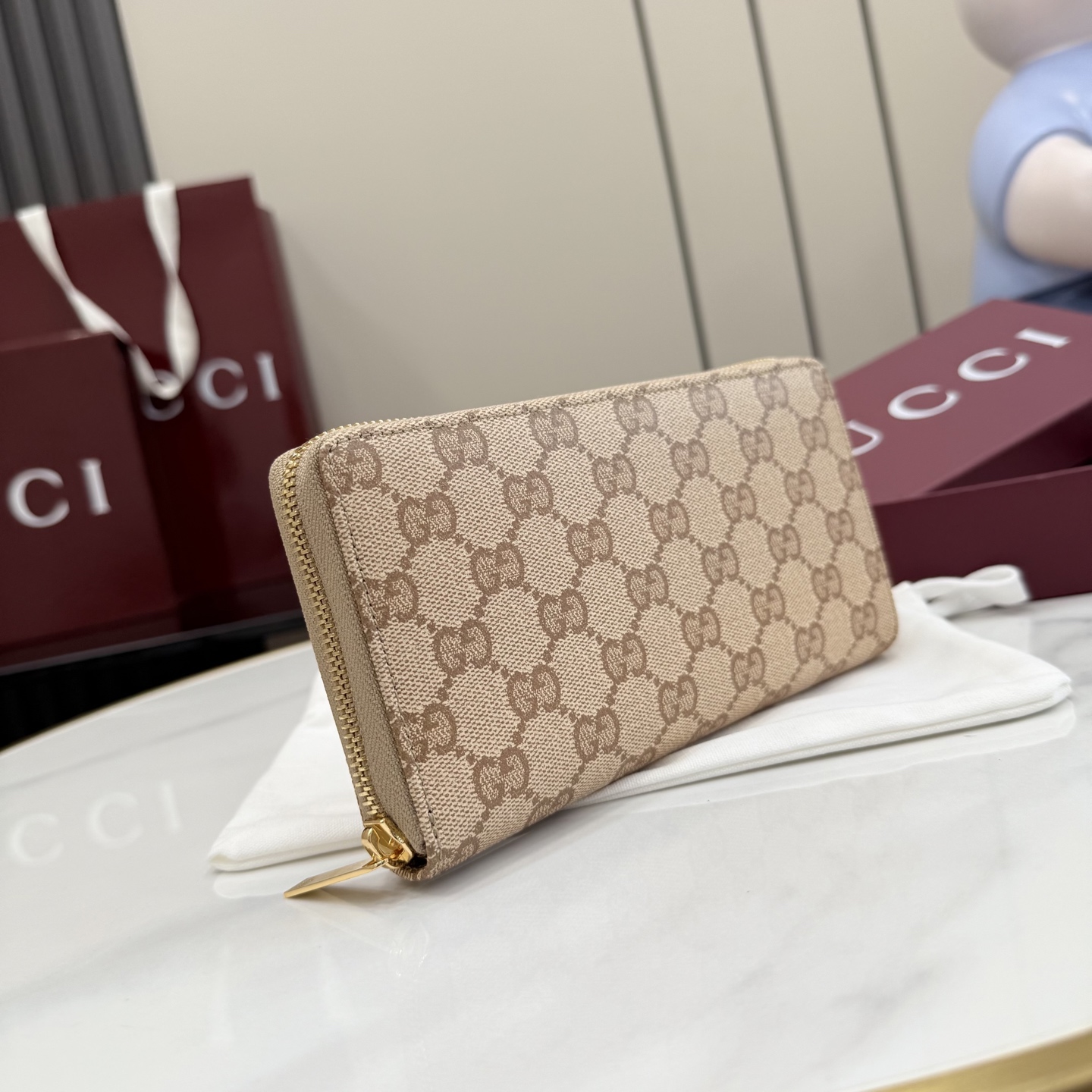 Gucci高仿GG老花帆布拉鍊長夾女士款卡其色經典百搭精品手拿包
