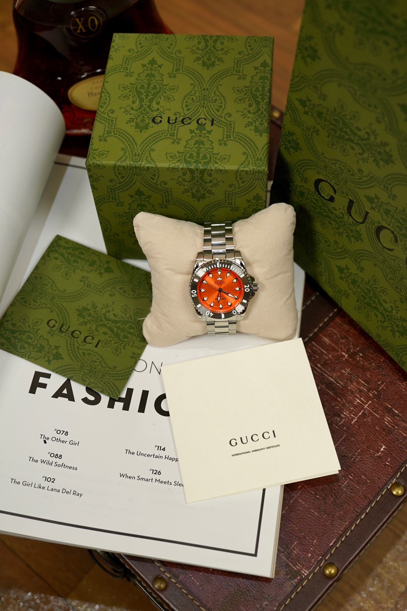 Gucci Dive 橙色放射紋表盤精鋼腕錶 自動機械潛水款