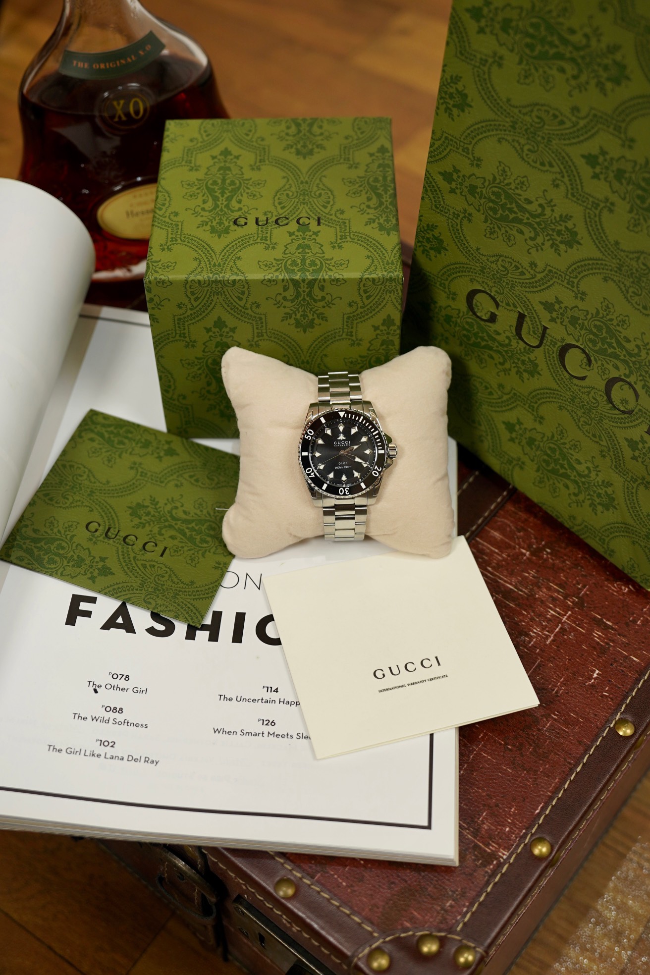 Gucci Dive 黑色表盤精鋼潛水腕錶 男士機械運動款| 10 Gucci Dive 黑色表盤精鋼潛水腕錶 男士機械運動款