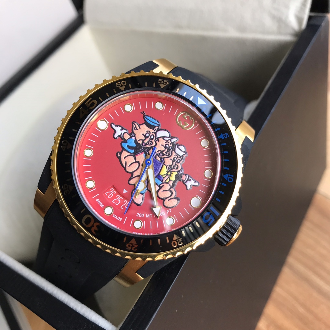 Gucci Dive 紅色卡通表盤橡膠帶腕錶 潮流個性款| 7 Gucci Dive 紅色卡通表盤橡膠帶腕錶 潮流個性款