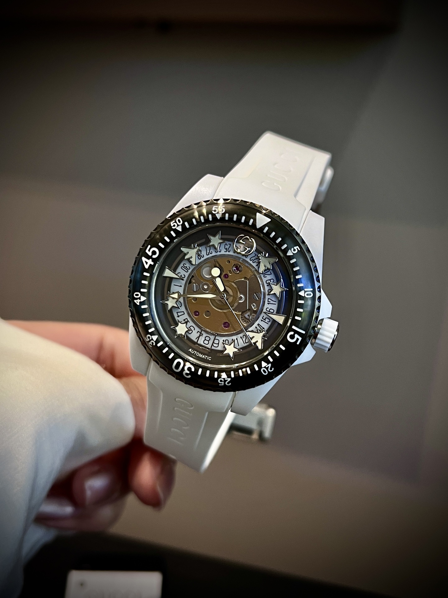 Gucci Dive 白色鏤空機械腕錶 自動機芯運動款