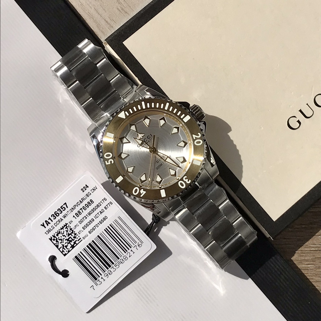 Gucci Dive 銀色表盤金色錶圈鋼帶腕錶 雙色款