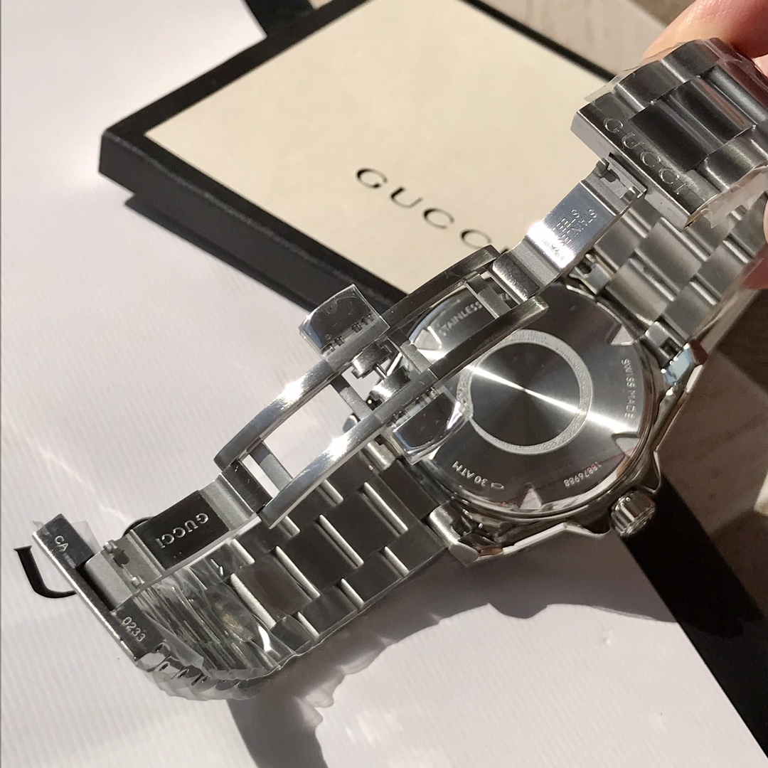 Gucci Dive 銀色表盤金色錶圈鋼帶腕錶 雙色款
