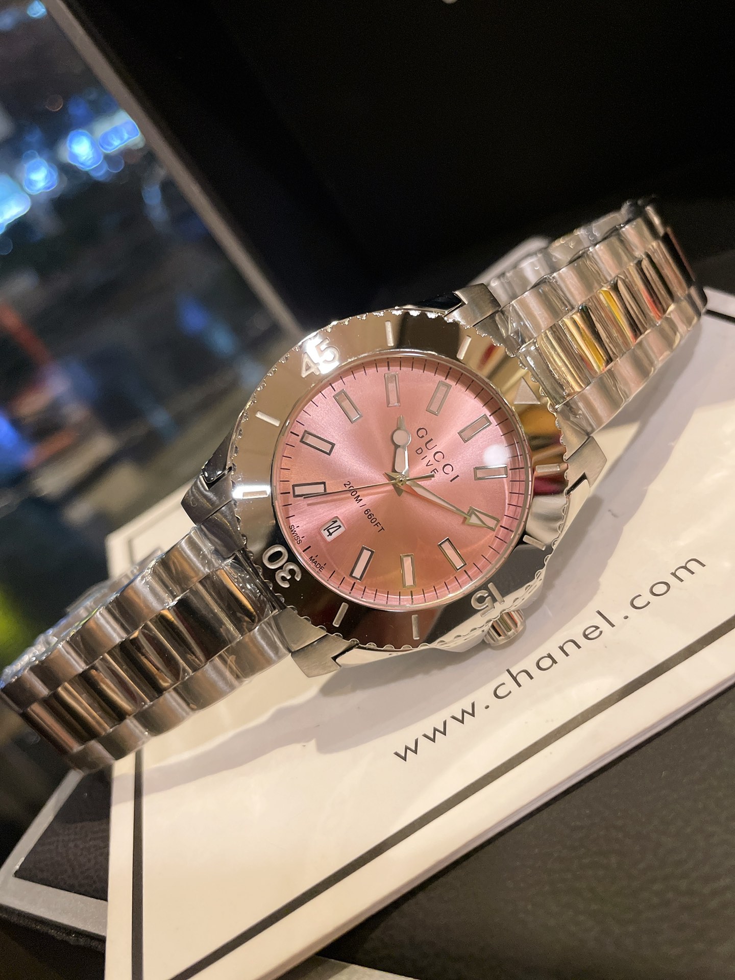 Gucci Dive 粉色表盤精鋼腕錶 女款時尚潛水手錶