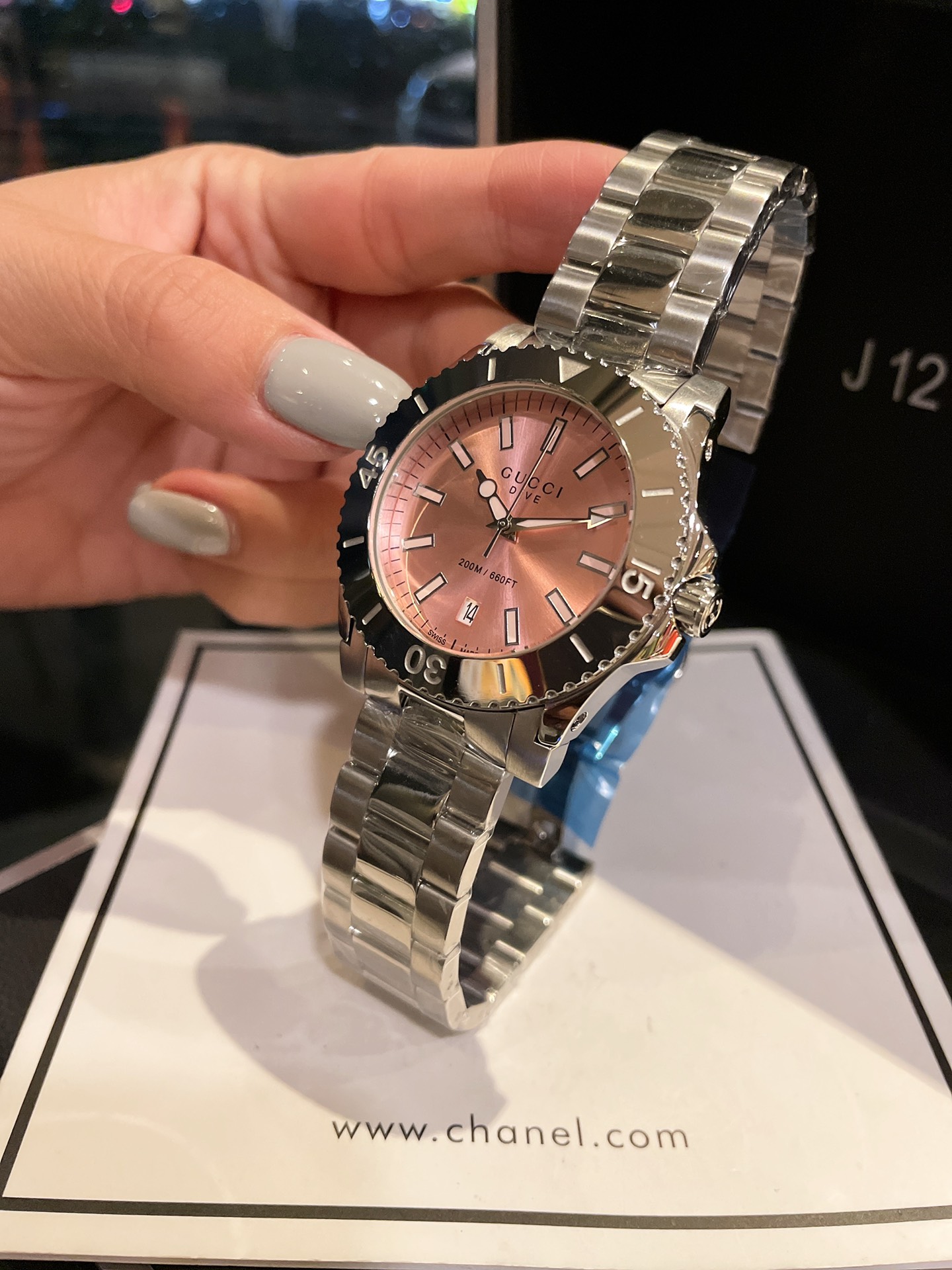Gucci Dive 粉色表盤精鋼腕錶 女款時尚潛水手錶