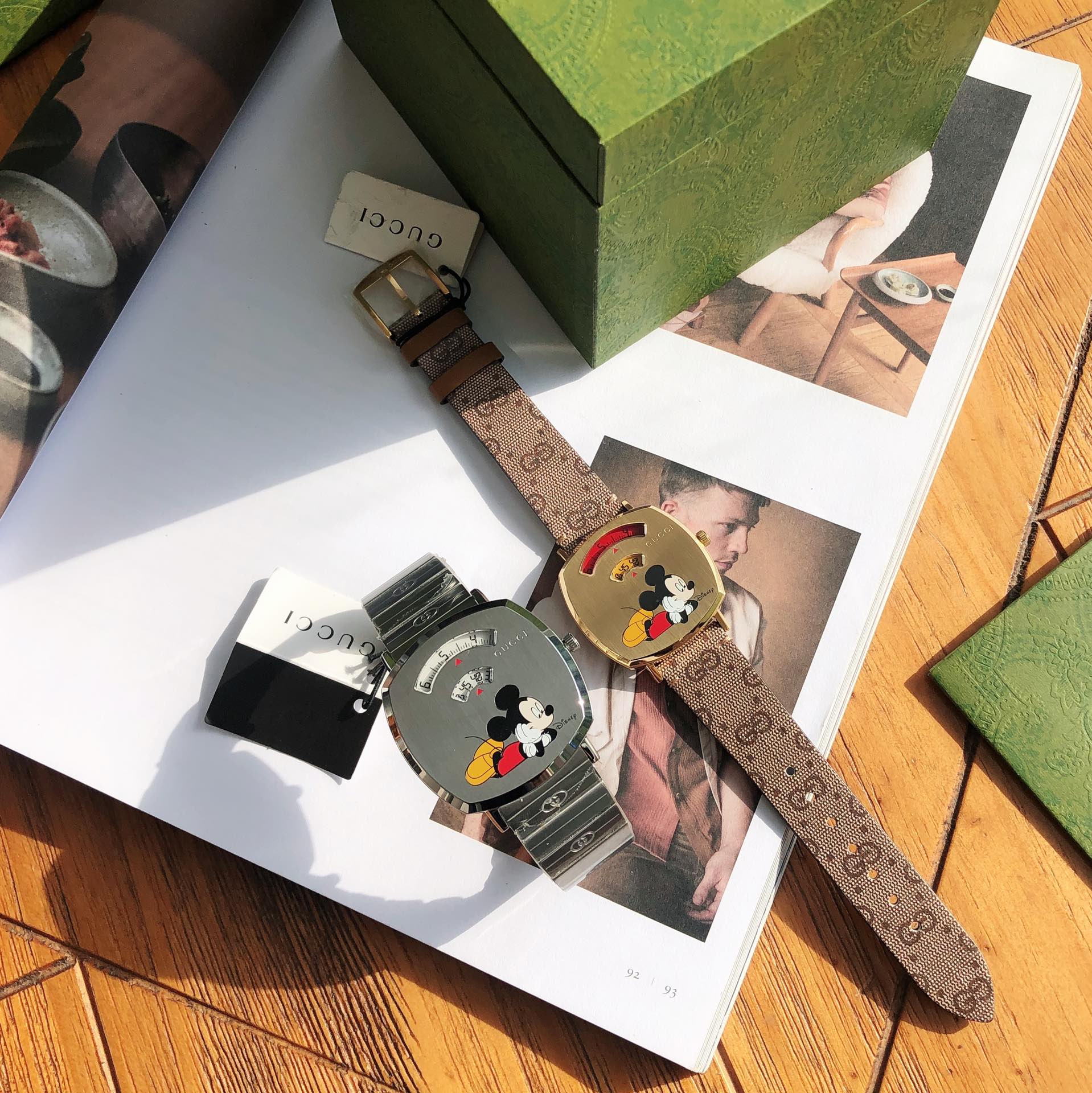 Gucci Grip Disney 米奇聯名GG帆布錶帶腕錶 復古款| 6 Gucci Grip Disney 米奇聯名GG帆布錶帶腕錶 復古款