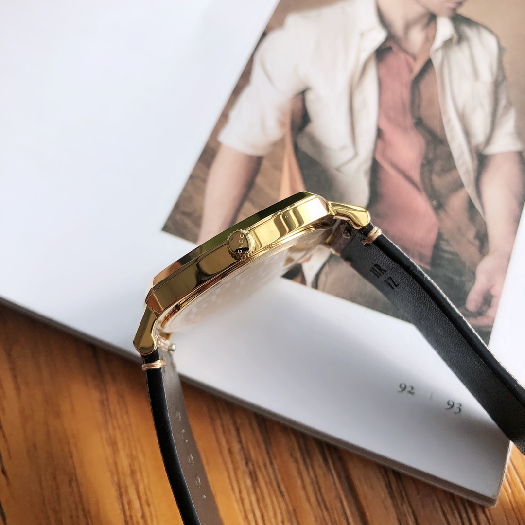 Gucci Grip Disney 米奇聯名GG帆布錶帶腕錶 復古款| 9 Gucci Grip Disney 米奇聯名GG帆布錶帶腕錶 復古款