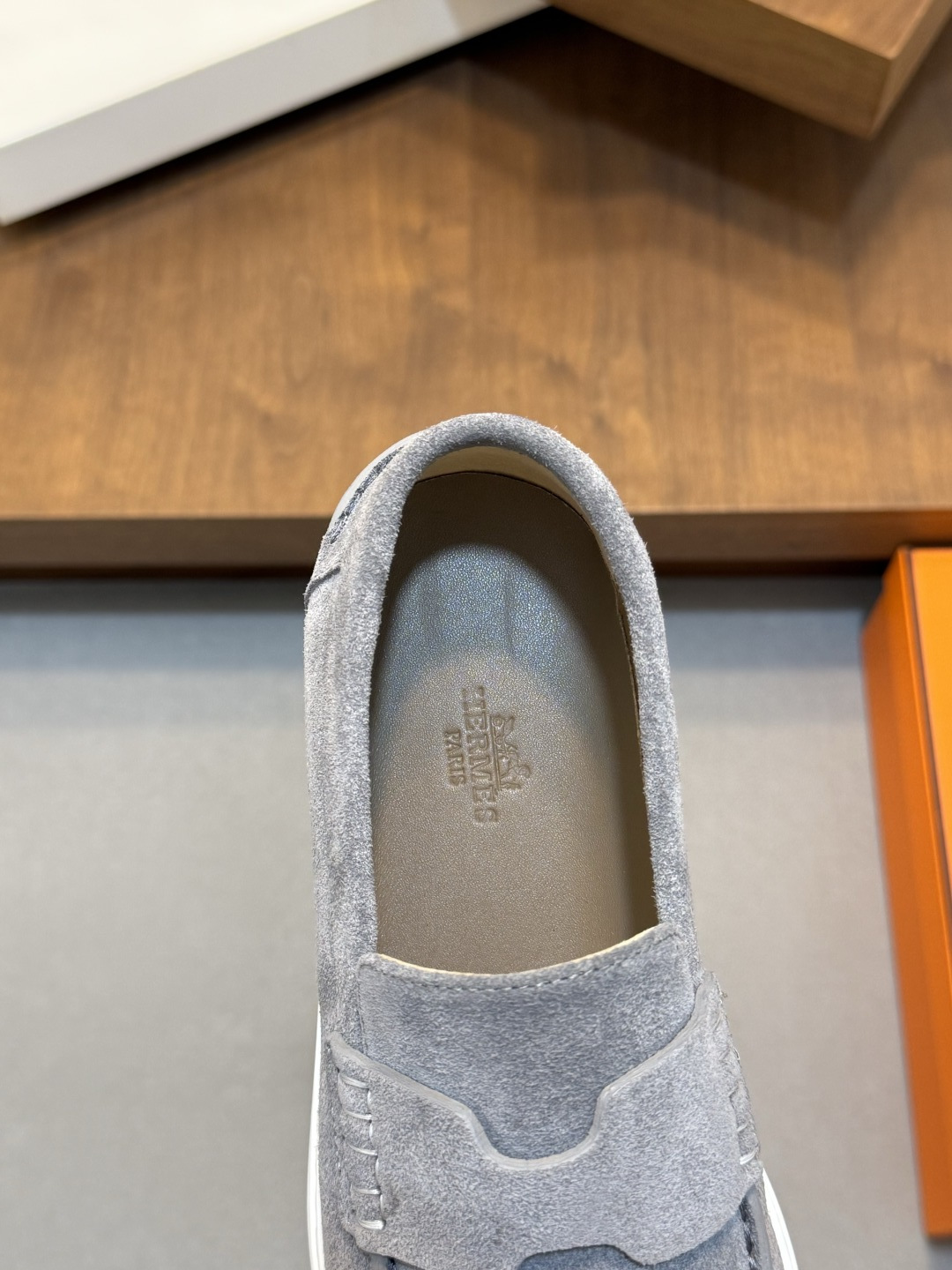 Hermes 高仿樂福鞋 男士淺灰翻毛皮 休閒百搭舒適款| 9 Hermes 高仿樂福鞋 男士淺灰翻毛皮 休閒百搭舒適款