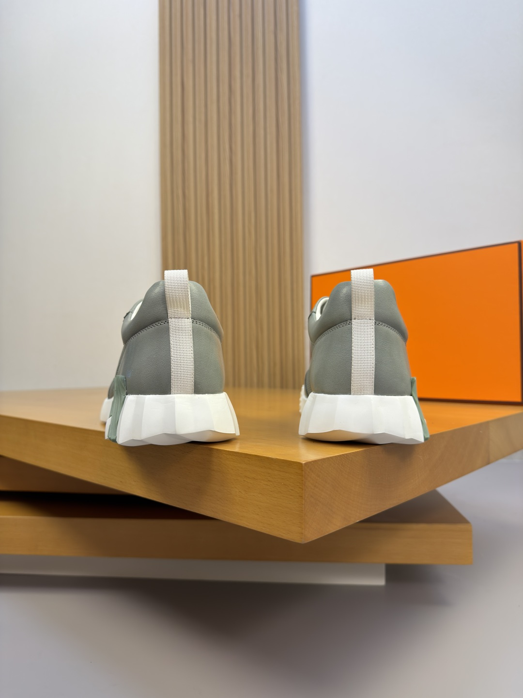 Hermes一比一男士運動鞋 網布透氣厚底跑鞋 淺綠色款| 8 Hermes一比一男士運動鞋 網布透氣厚底跑鞋 淺綠色款