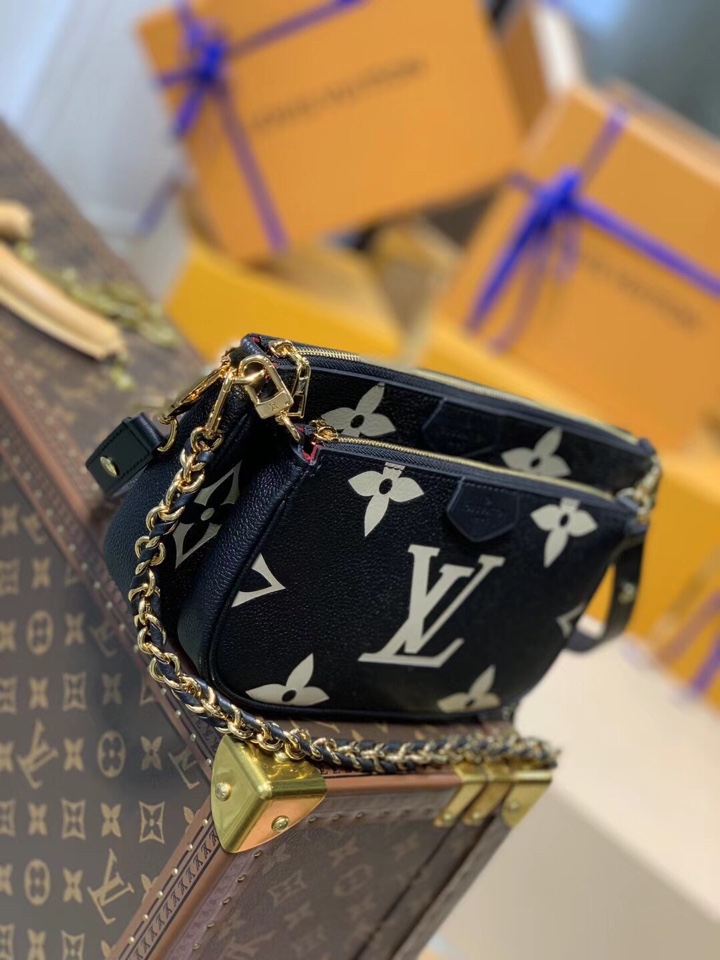 LV 一比一黑白拼色压纹链条单肩包 Mini腋下斜挎包 女士时尚百搭款| 10 LV 一比一黑白拼色压纹链条单肩包 Mini腋下斜挎包 女士时尚百搭款