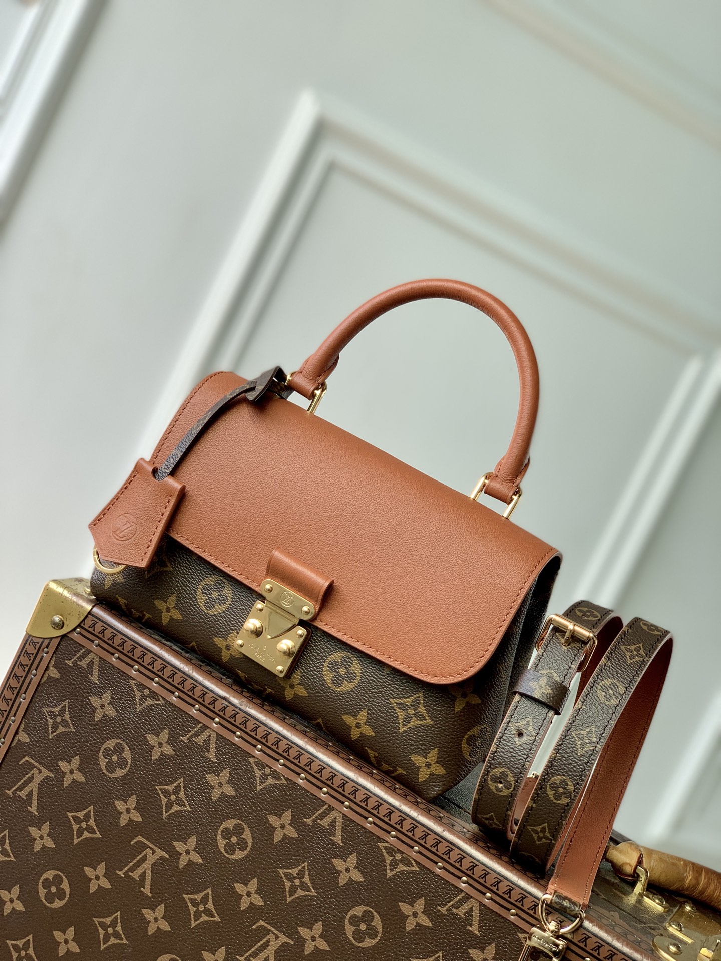 LV A貨女士手提斜背包棕色拼接設計復古百搭款