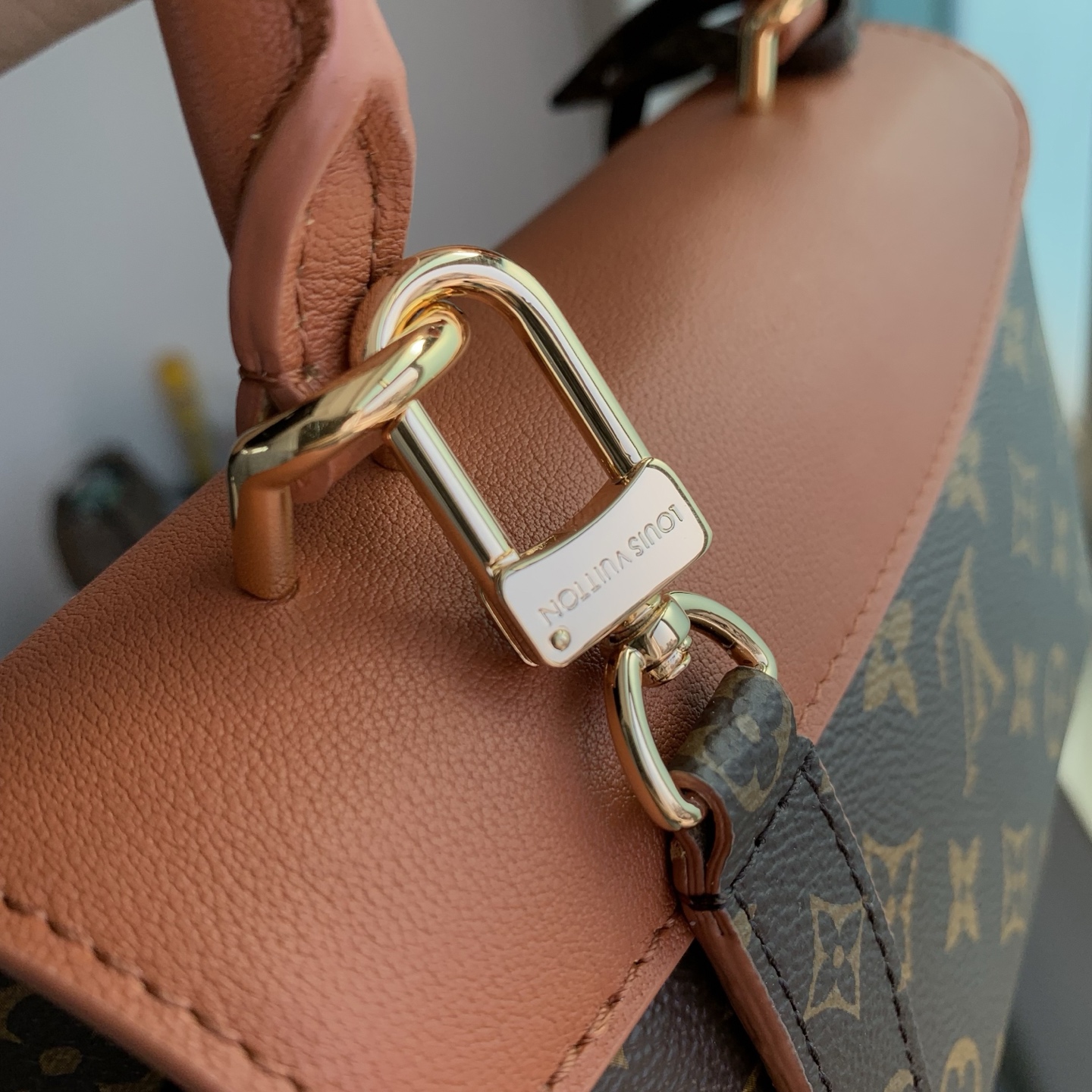 LV A貨女士手提斜背包棕色拼接設計復古百搭款