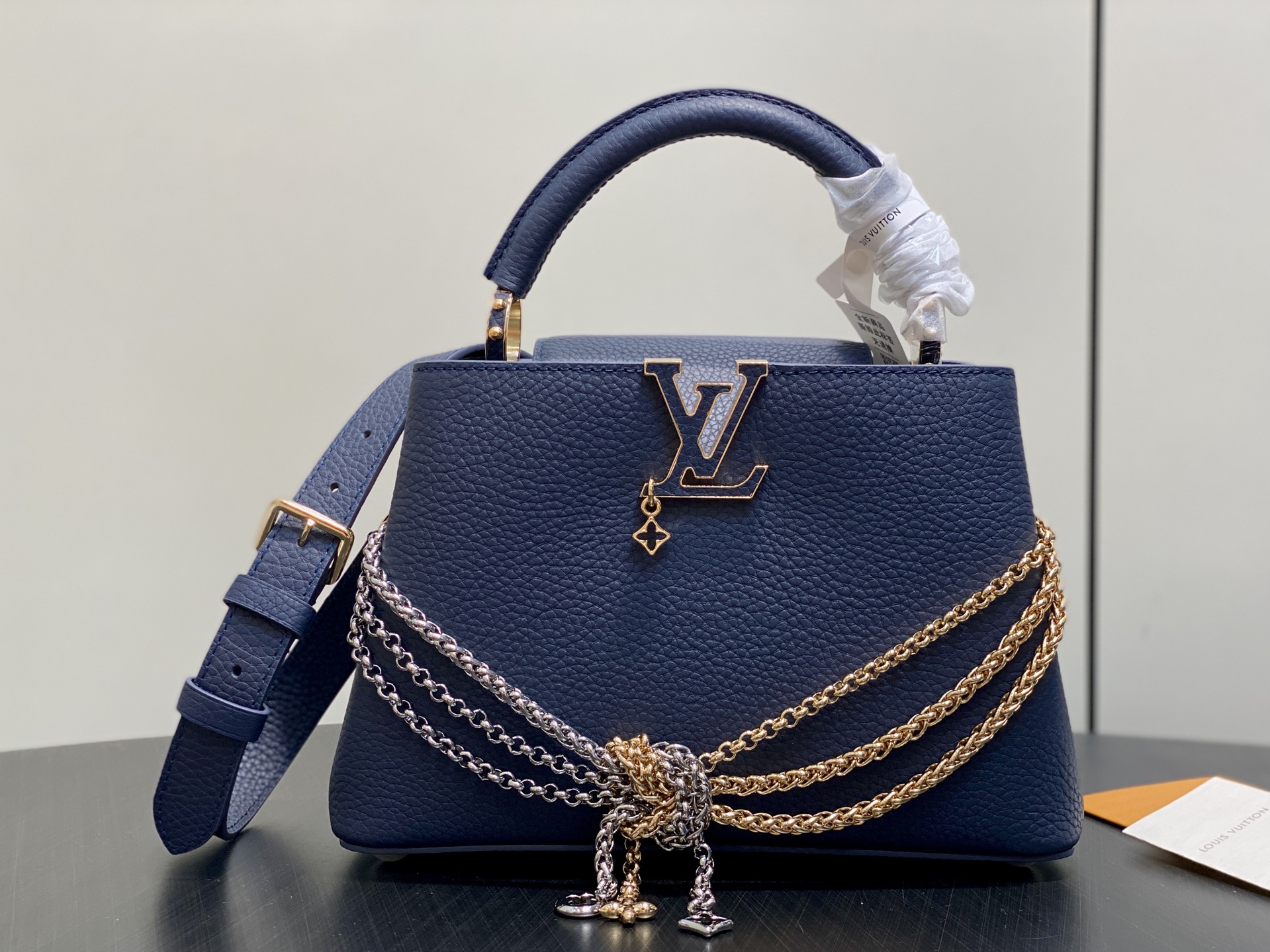 LV一比一女士手提包Capucines藍色鏈條設計高級感款