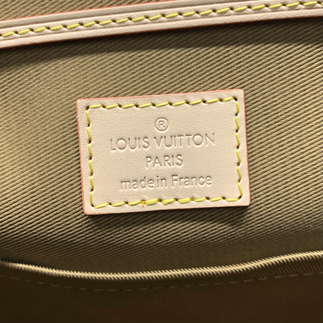 LV一比一Monogram後背包 雙口袋鏈條設計 時尚休閒雙肩包| 11 LV一比一Monogram後背包 雙口袋鏈條設計 時尚休閒雙肩包
