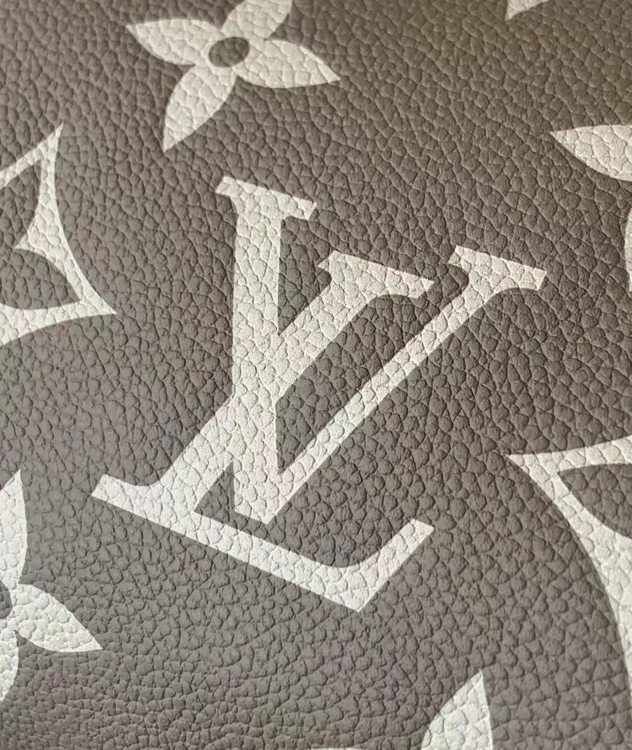 LV 原單大Logo胸包 灰色斜背腰包 時尚休閒百搭款| 9 LV 原單大Logo胸包 灰色斜背腰包 時尚休閒百搭款
