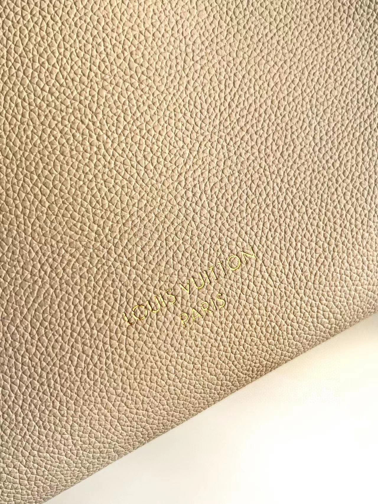 LV 一比一大容量托特包 米白通勤單肩包 簡約高級質感款| 10 LV 一比一大容量托特包 米白通勤單肩包 簡約高級質感款