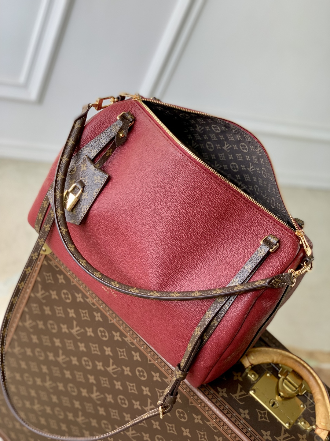 LV原單红色拼老花圆筒包 女士单肩斜背包 精品款| 7 LV原單红色拼老花圆筒包 女士单肩斜背包 精品款