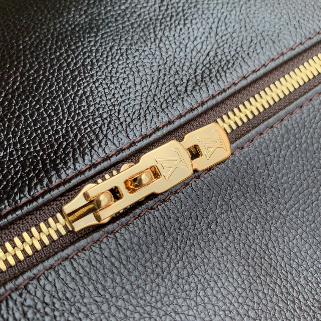 LV A貨 黑色荔枝紋皮革 手提單肩斜挎包
