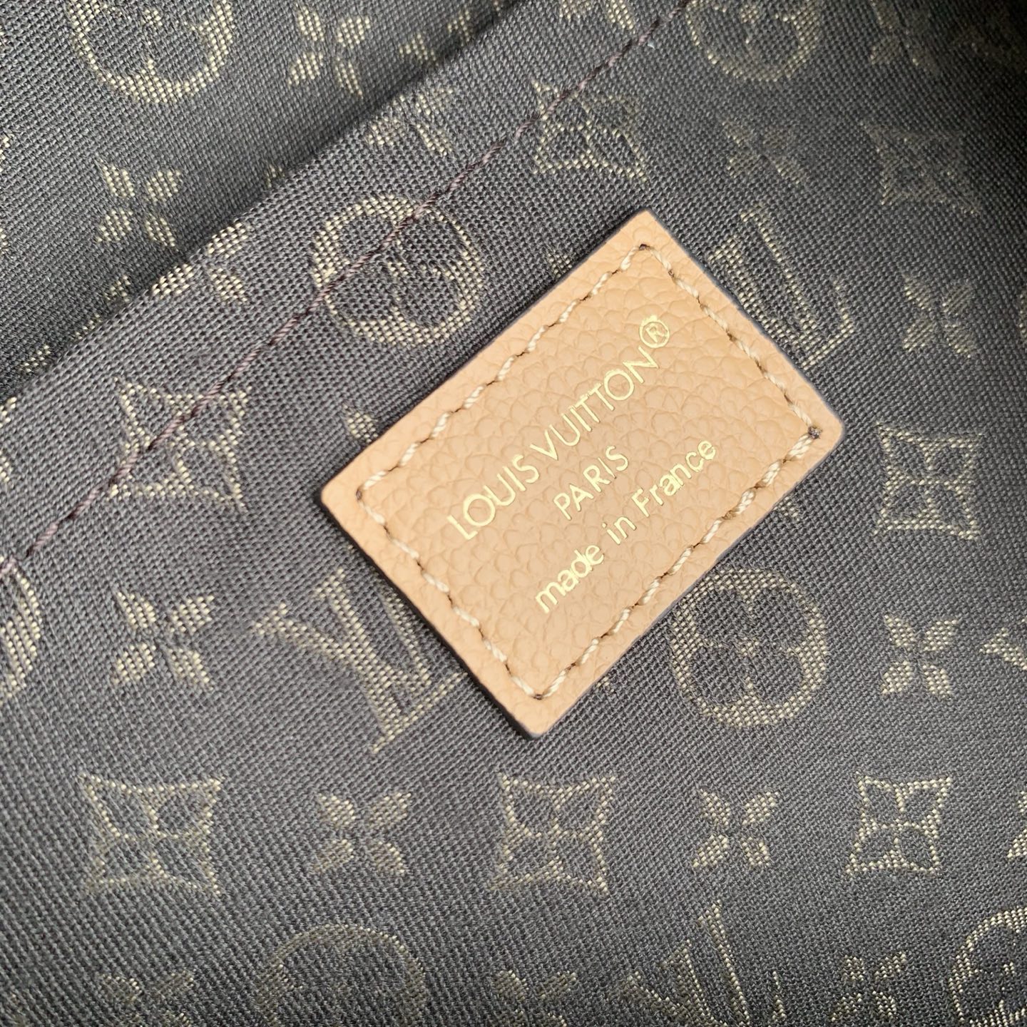 LV 一比一 淺棕拼色皮革 手提單肩斜挎包 拼色設計款| 7 LV 一比一 淺棕拼色皮革 手提單肩斜挎包 拼色設計款